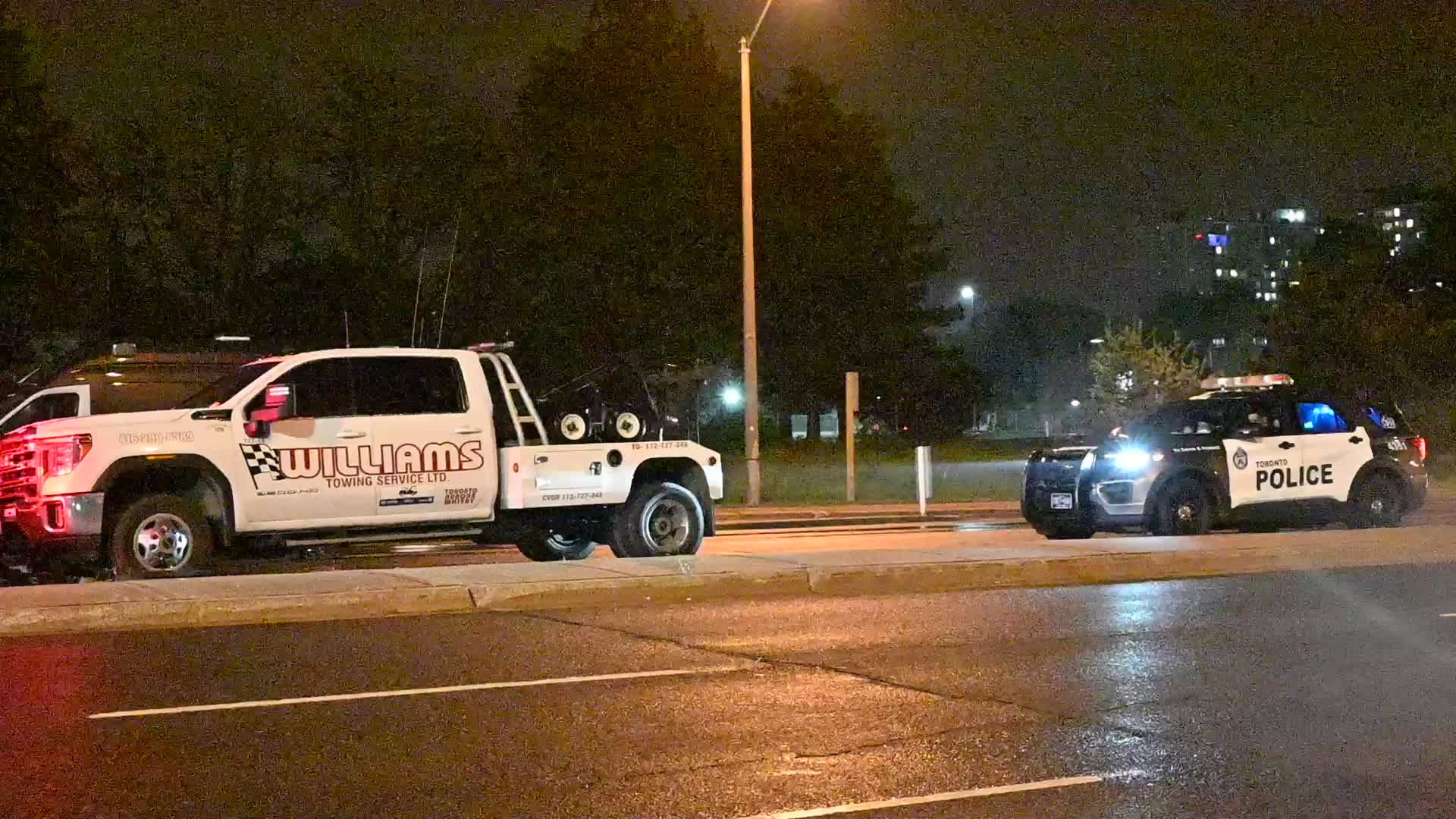 Shots Fired At Tow Truck In Toronto On Markham Rd And Hwy 401