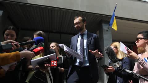 Member of Ukrainian Parliament Serhiy Leschenko addresses to media in front of the Kiev Court of Appeal in Kiev