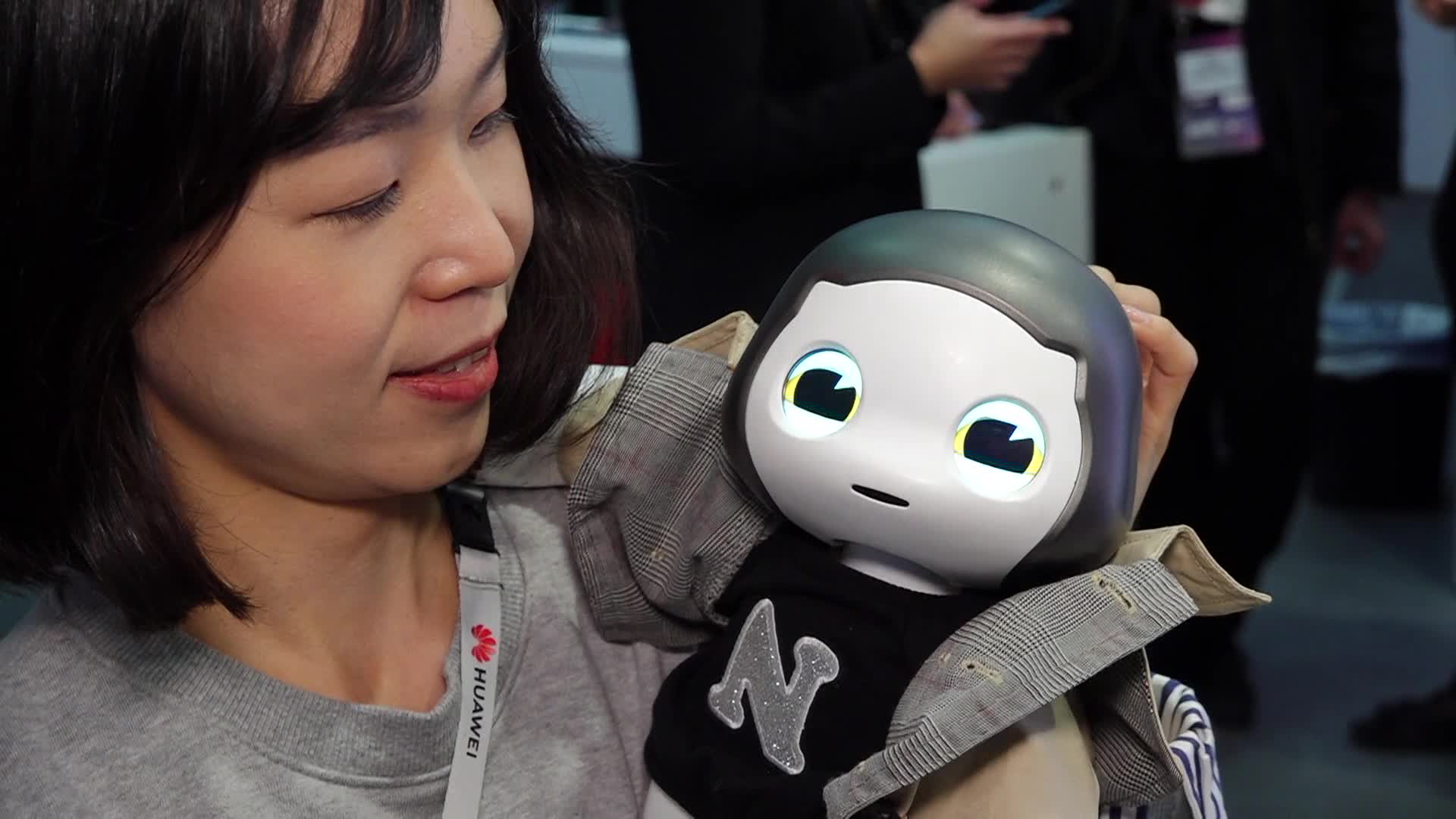 Liku Robot At Mobile World Congress