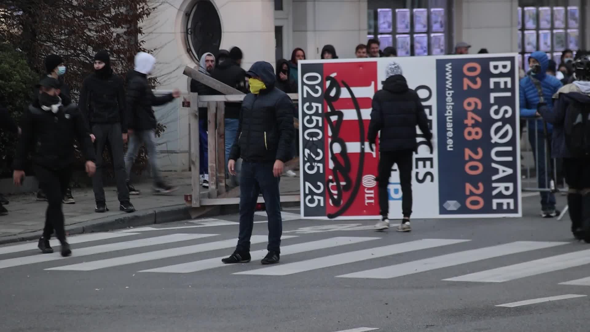 Clashes in Brussels as thousands protest against COVID-19 restrictions