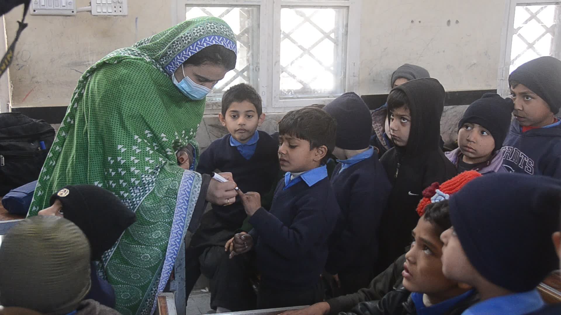 Polio vaccine campaign launched in Pakistan 