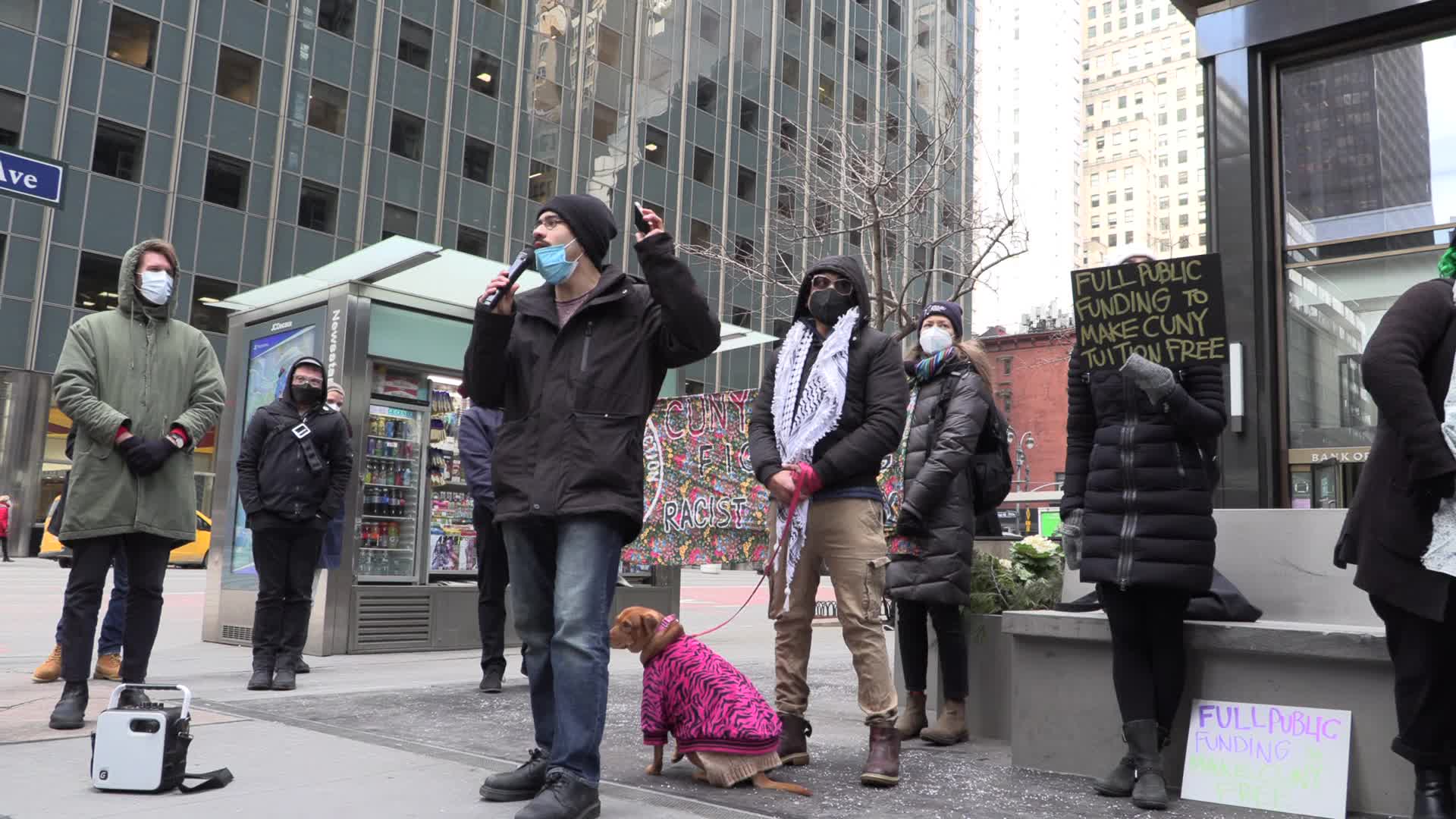 NYC: Faculty, students push back against new CUNY attendance policy amid COVID surge
