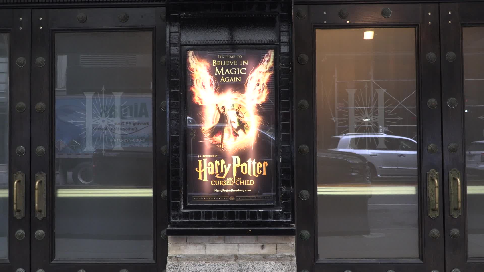 NYC: Harry Potter signs at Lyric Theatre