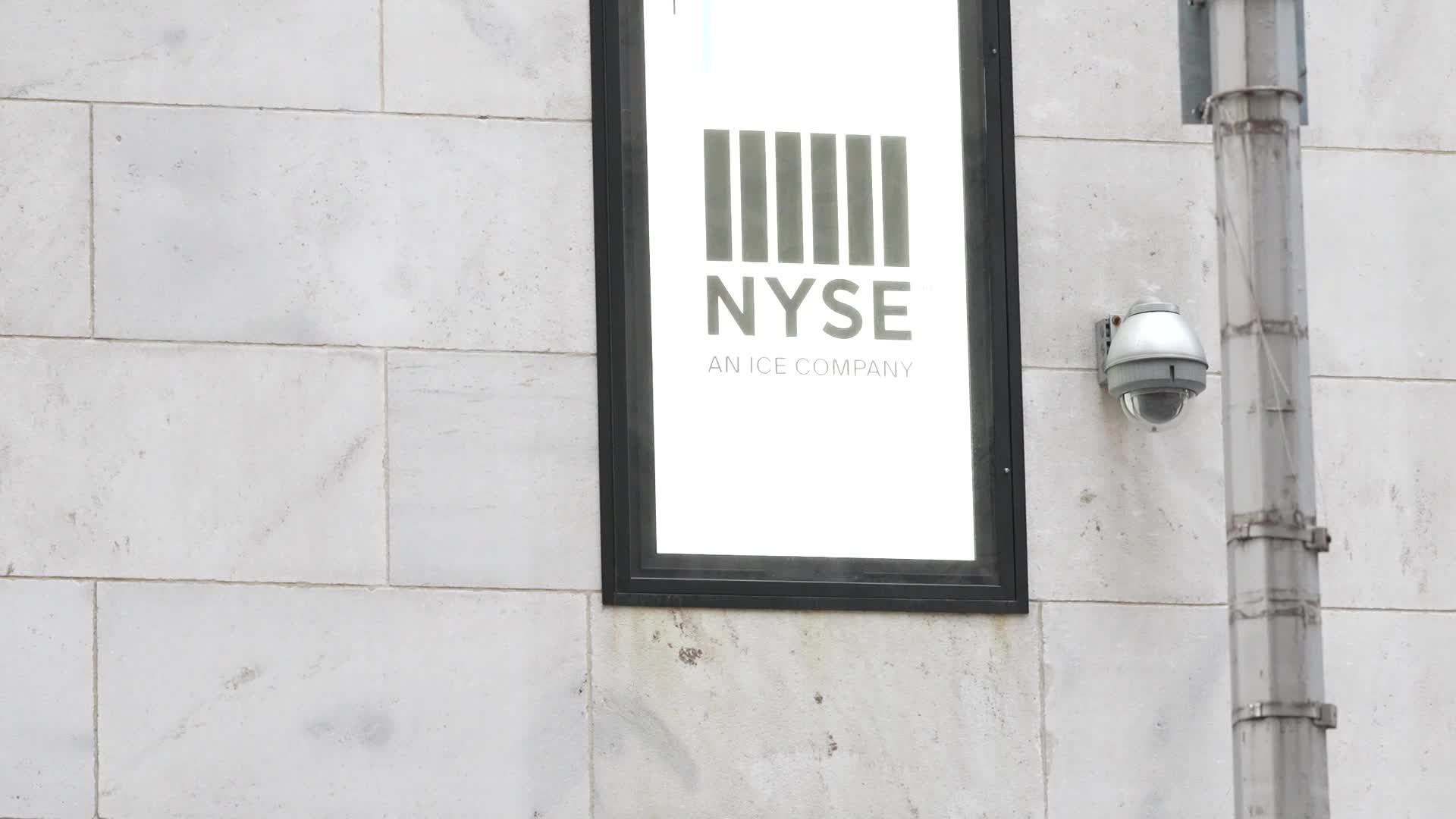  Stocks Open Week With Volatile Trading Session 