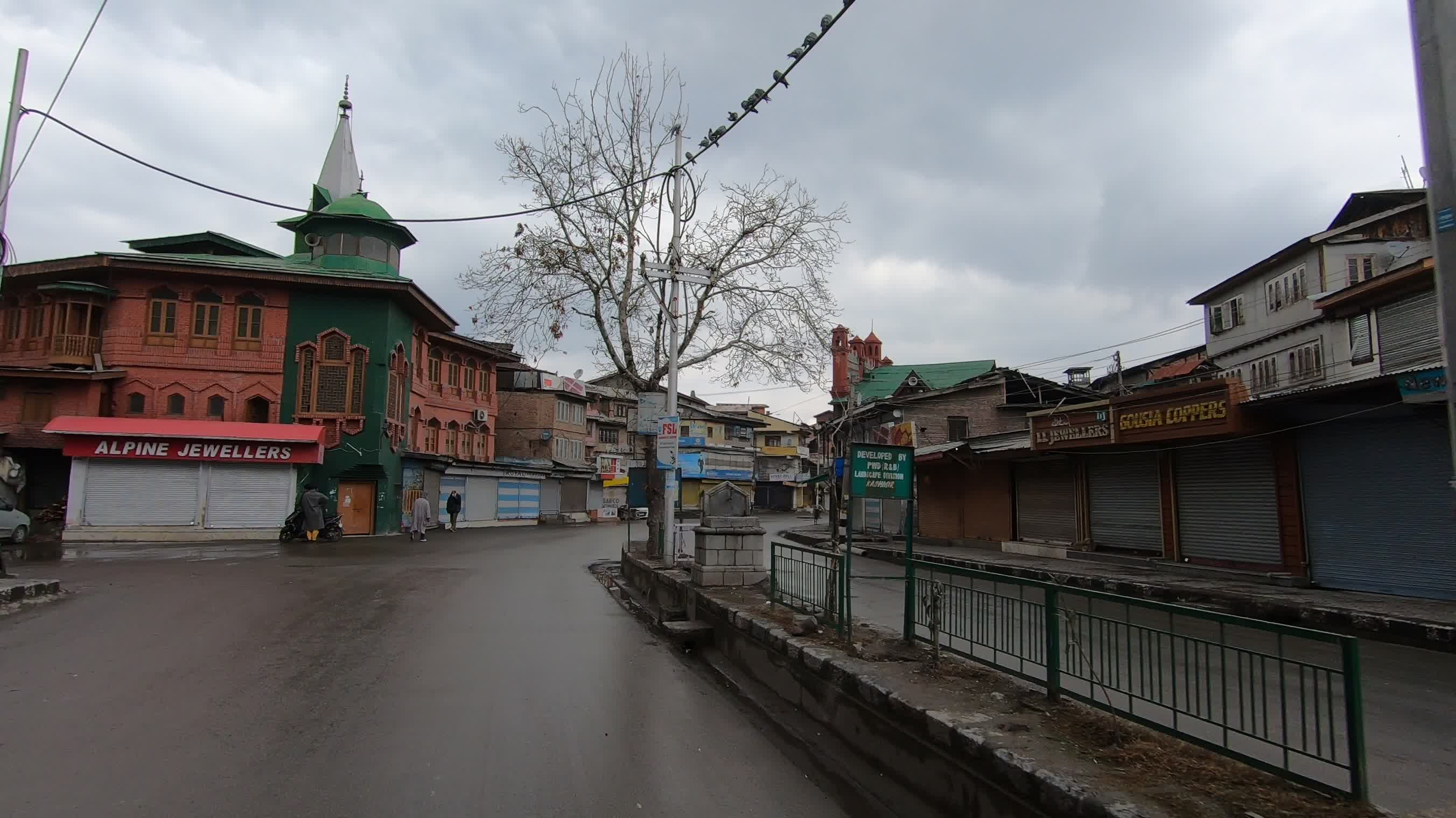 Restriction in Kashmir On India's Republic Day