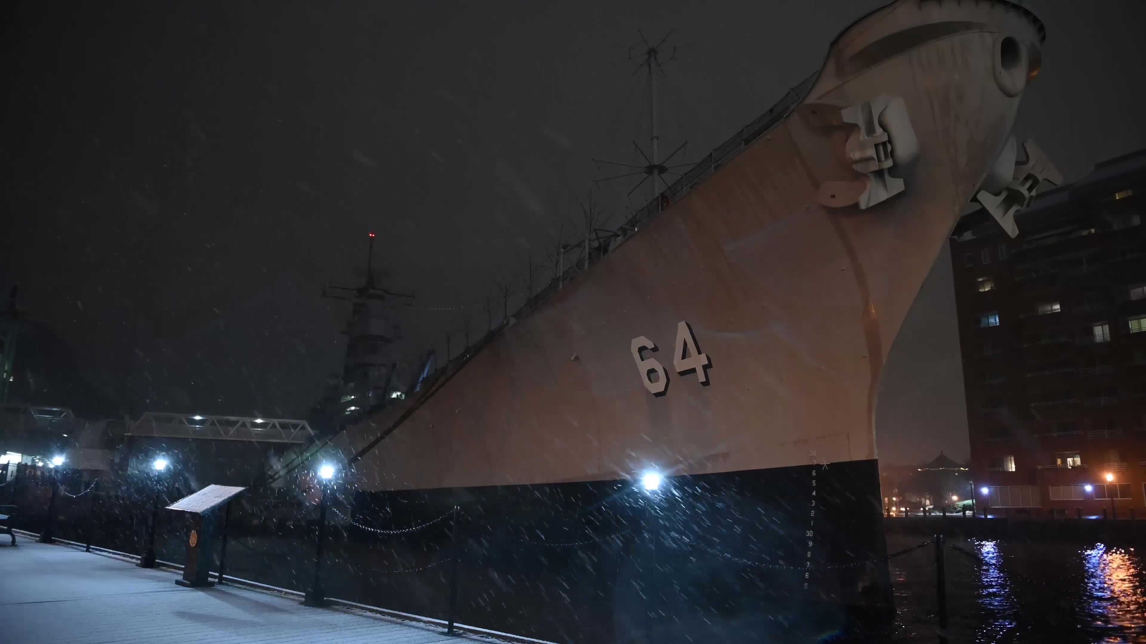 Norfolk, Virginia gets hit with snowstorm