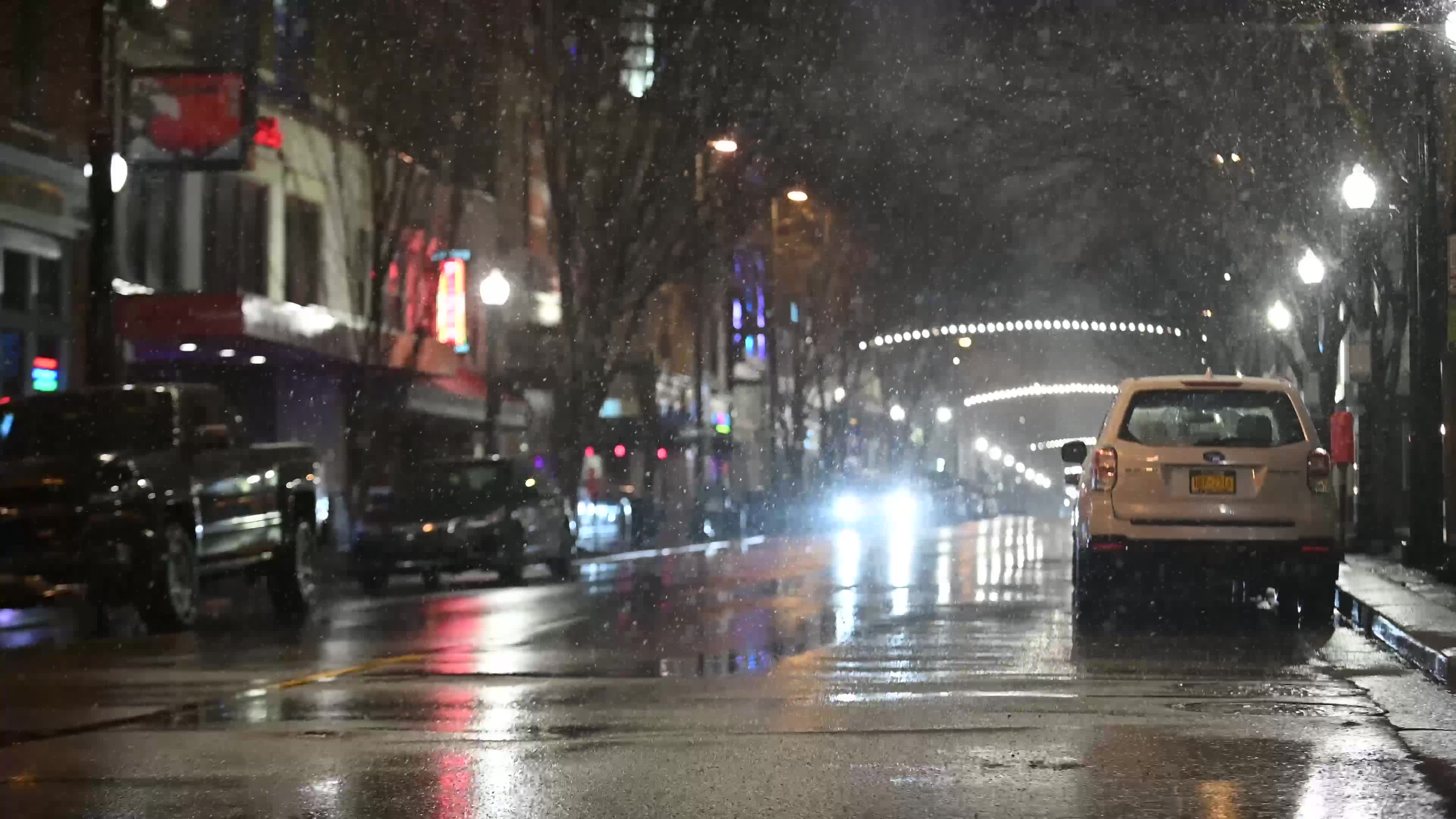 Norfolk, Virginia gets hit with snowstorm