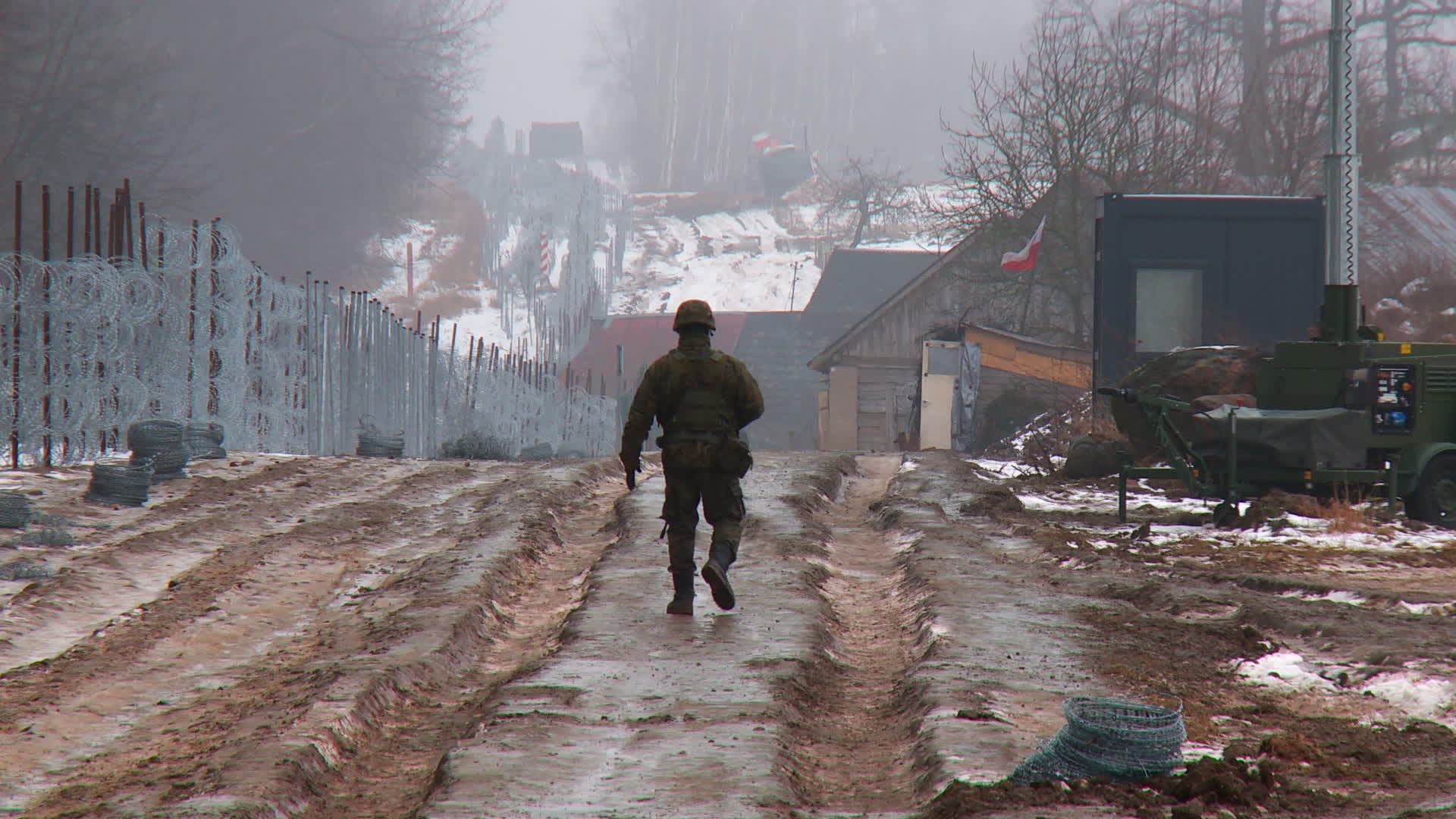 Poland builds wall on border with Belarus
