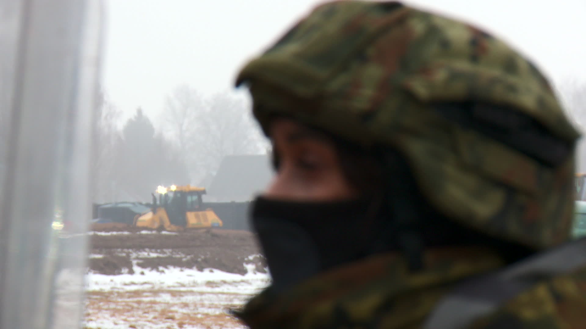 Poland builds wall on border with Belarus