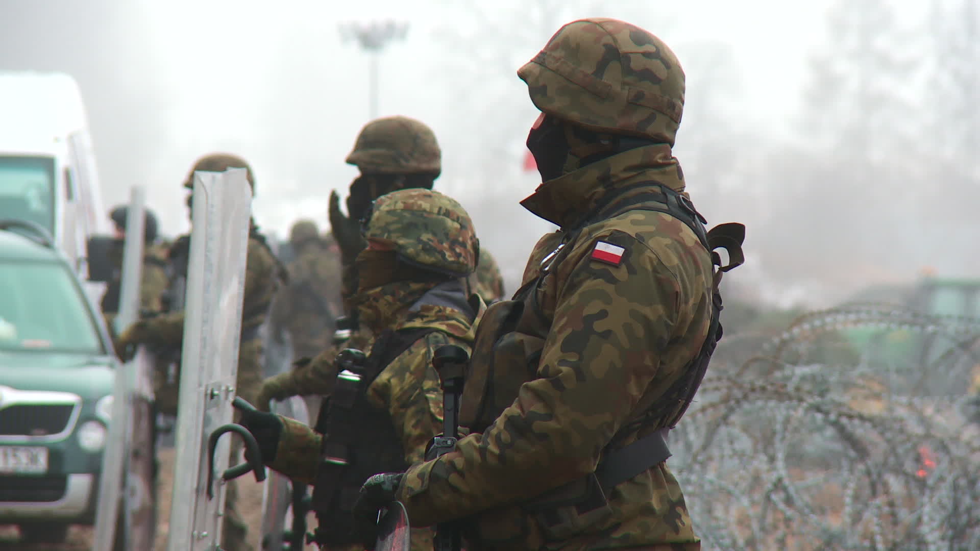 Poland builds wall on border with Belarus