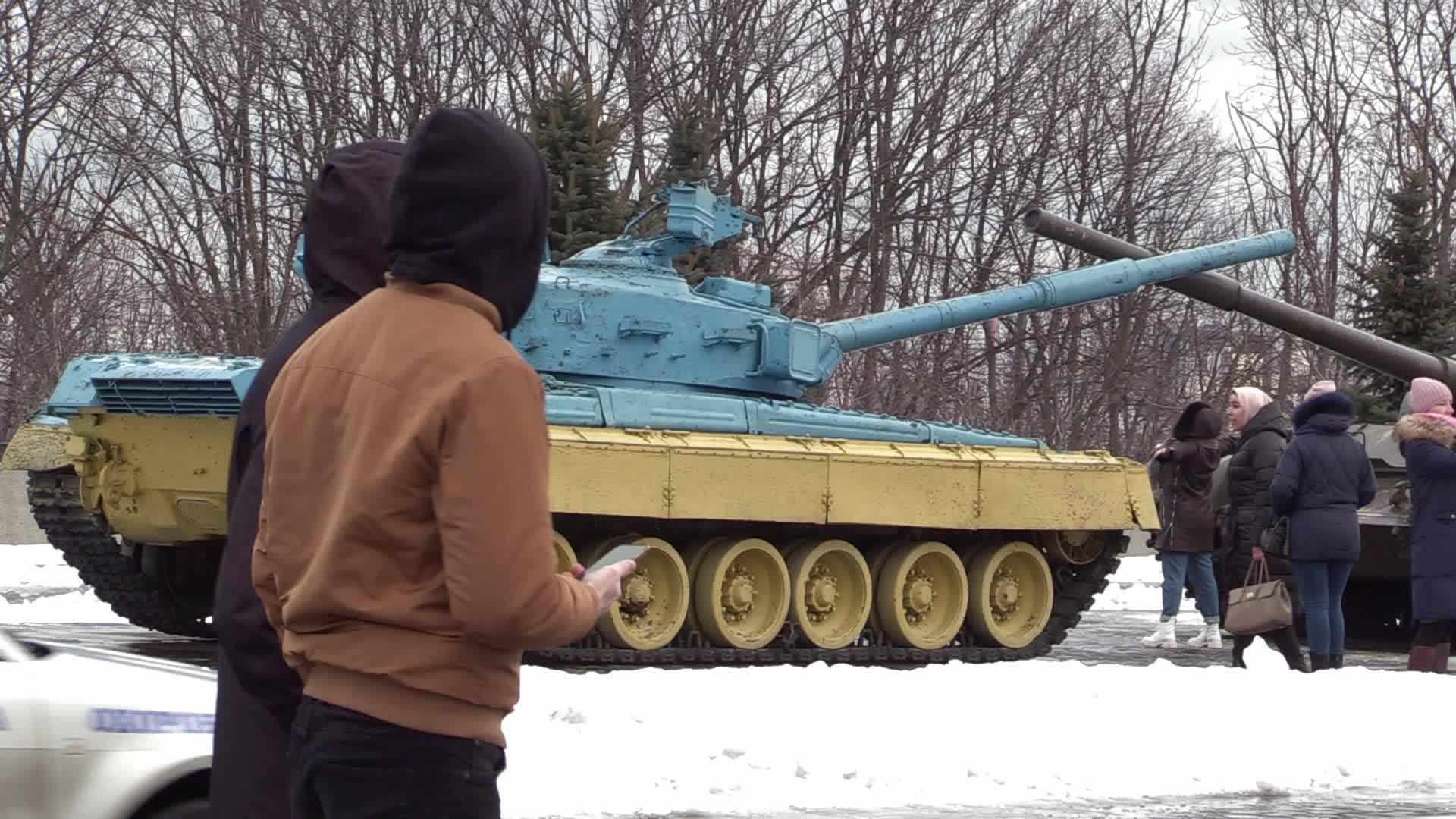 Daily life in Ukraine amid Russia border tensions.