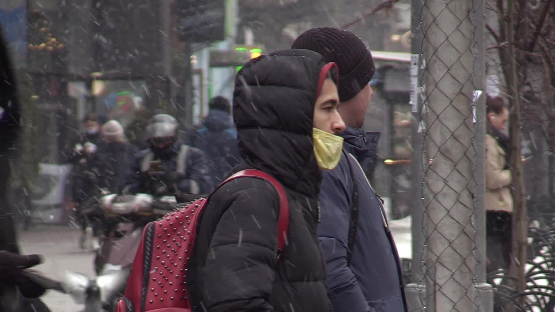 Daily life in Ukraine as the tension on the border with Russia stays