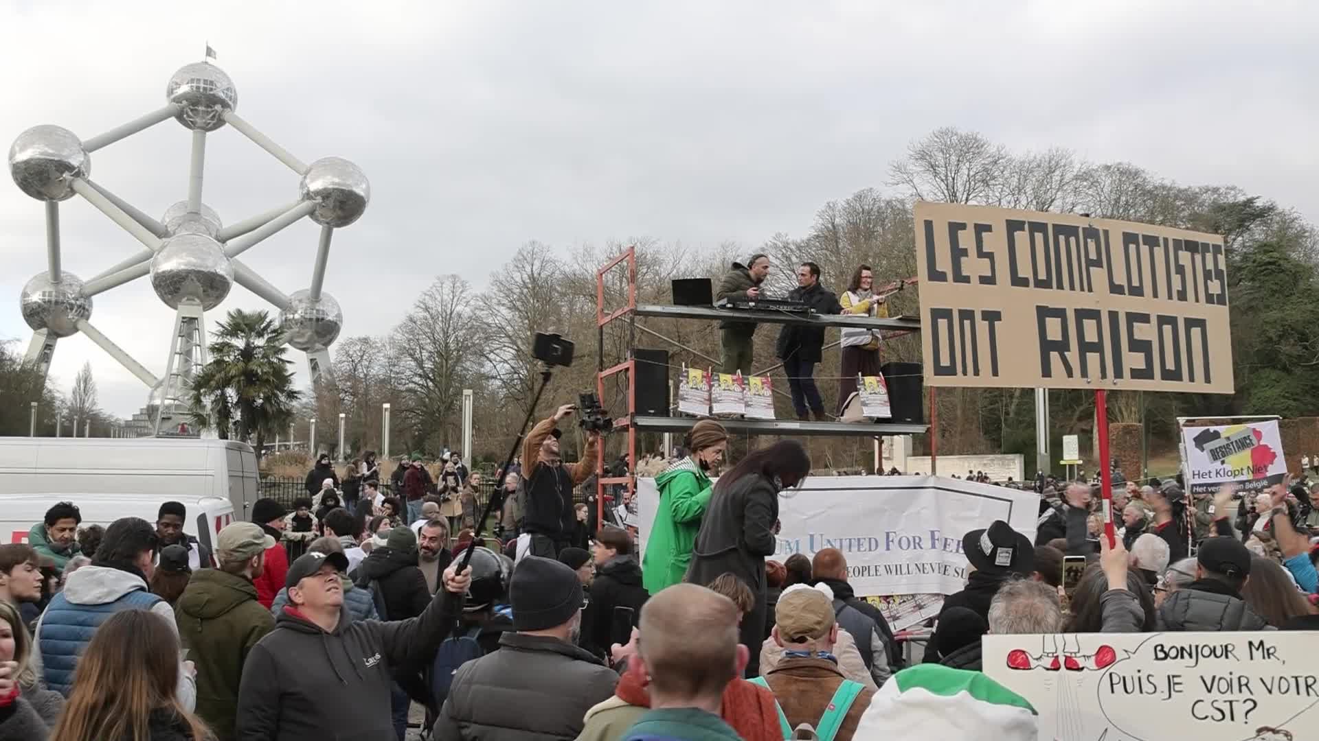 Protest against the government and COVID measures in Brussels