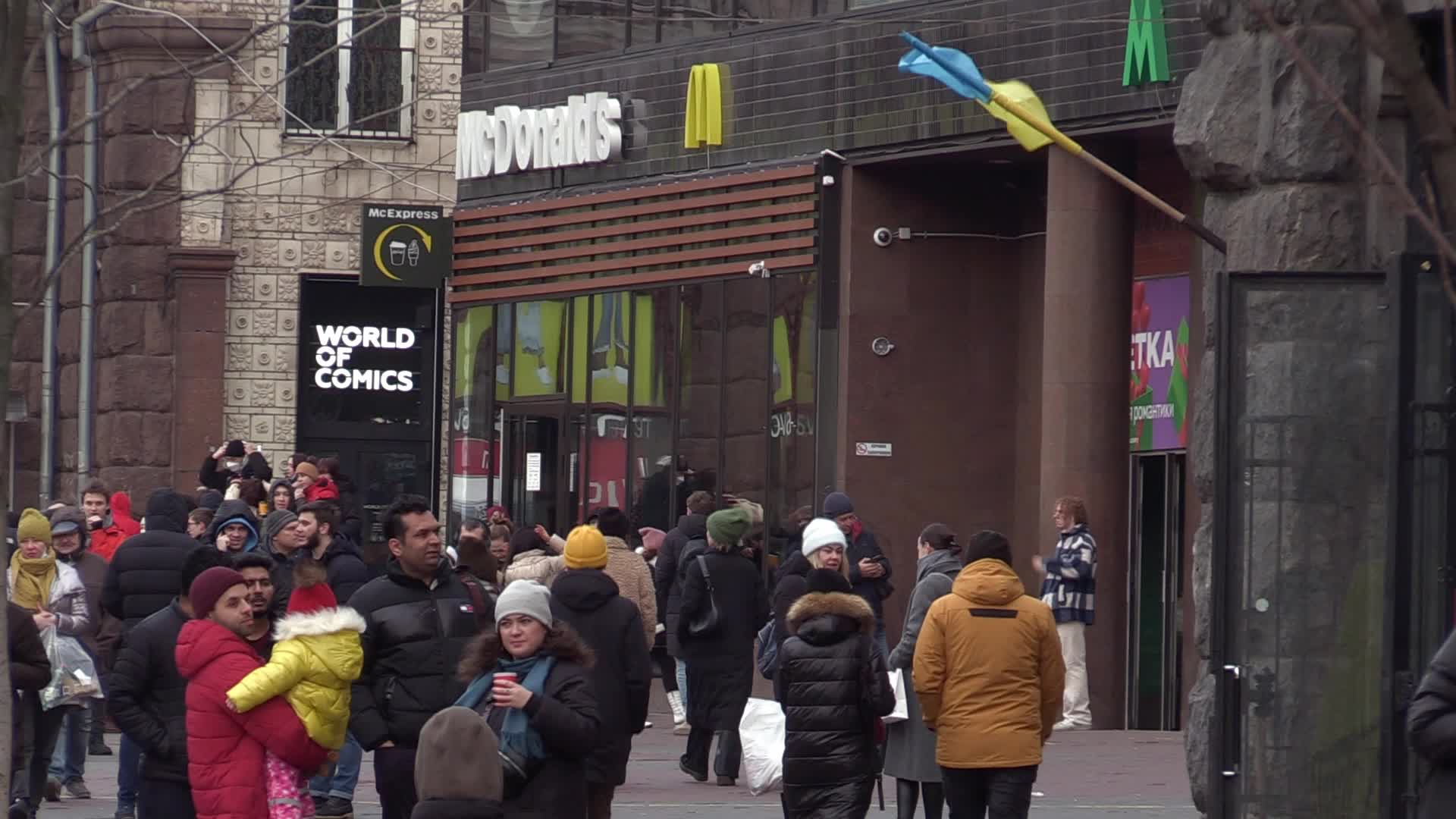 Daily life in Ukraine as the tension on the border with Russia stays