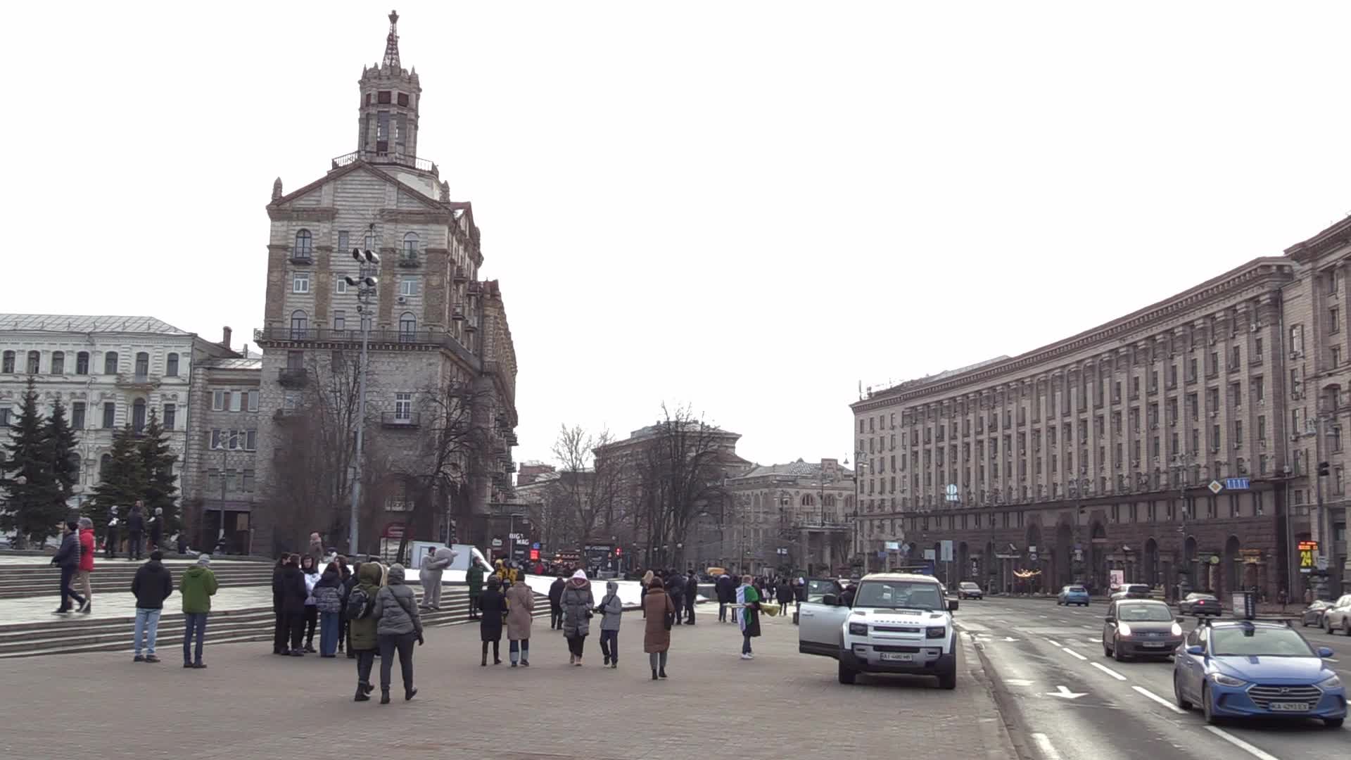 Daily life in Ukraine as the tension on the border with Russia stays