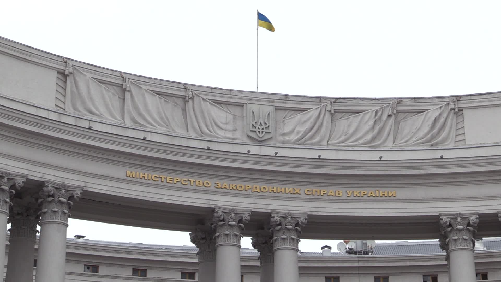 Daily life in Ukraine as the tension on the border with Russia stays
