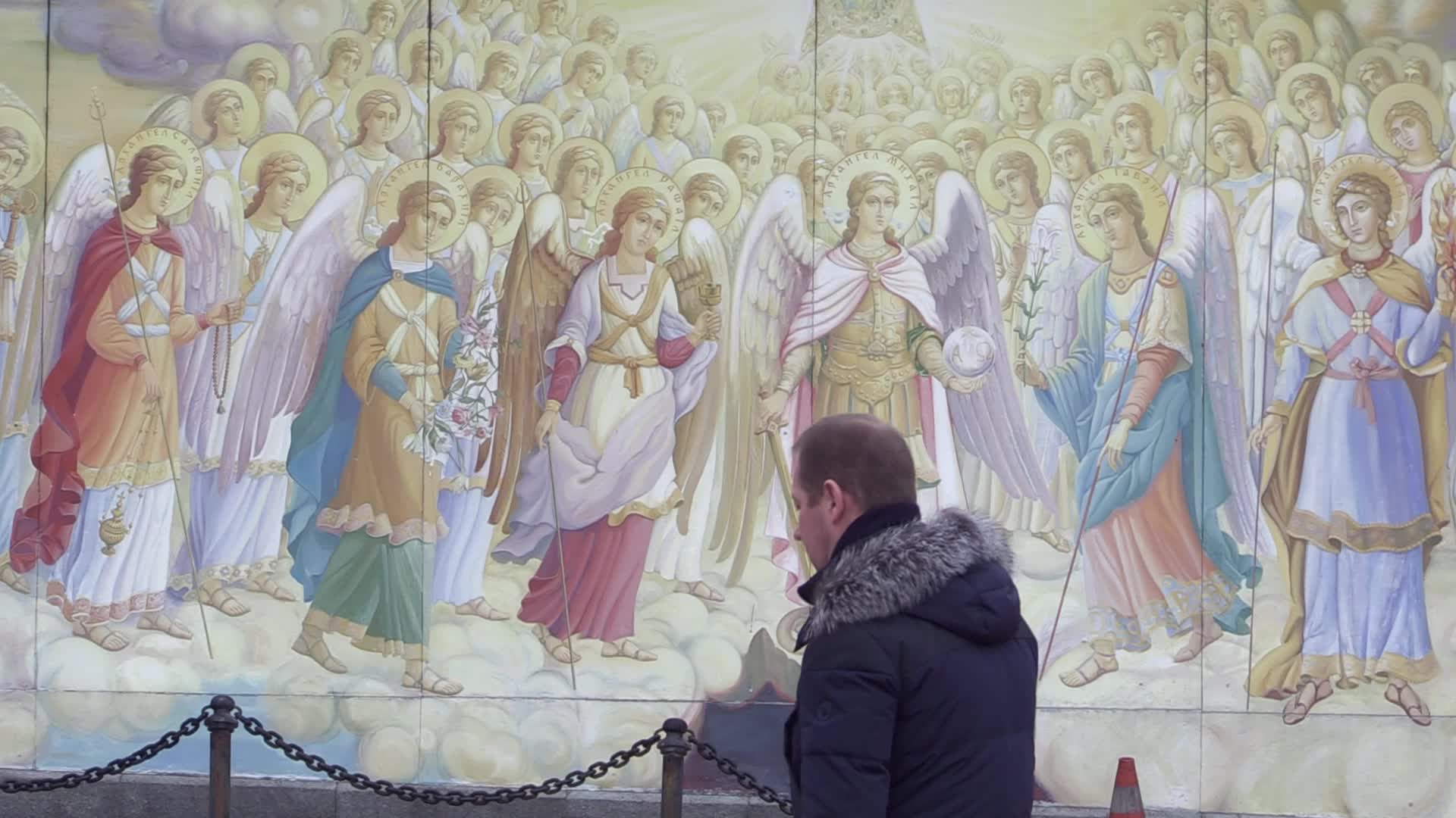Daily life in Ukraine as the tension on the border with Russia stays