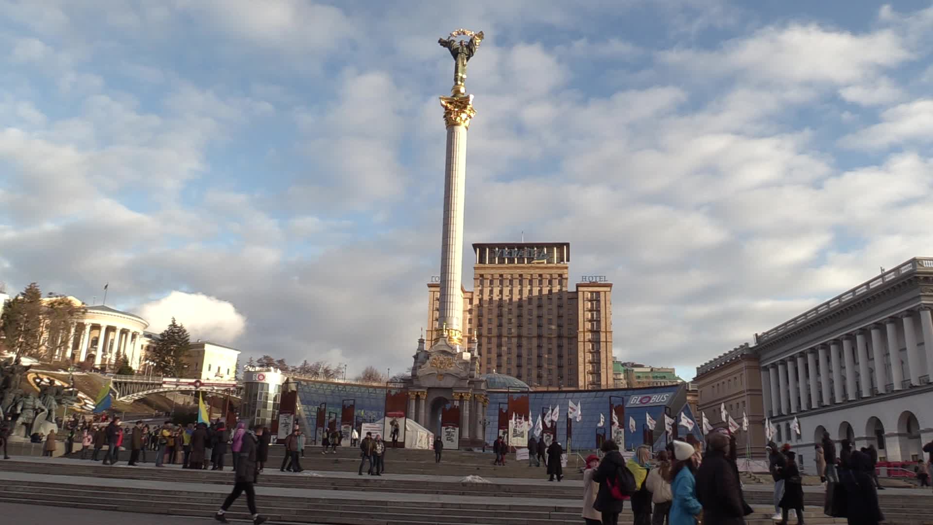 Daily life in Ukraine amid the tension on the border with Russia