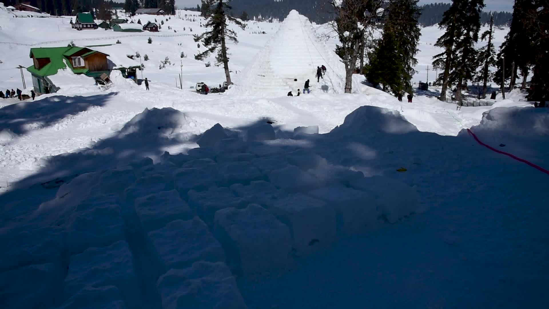 World's largest igloo café in Indian administered Kashmir