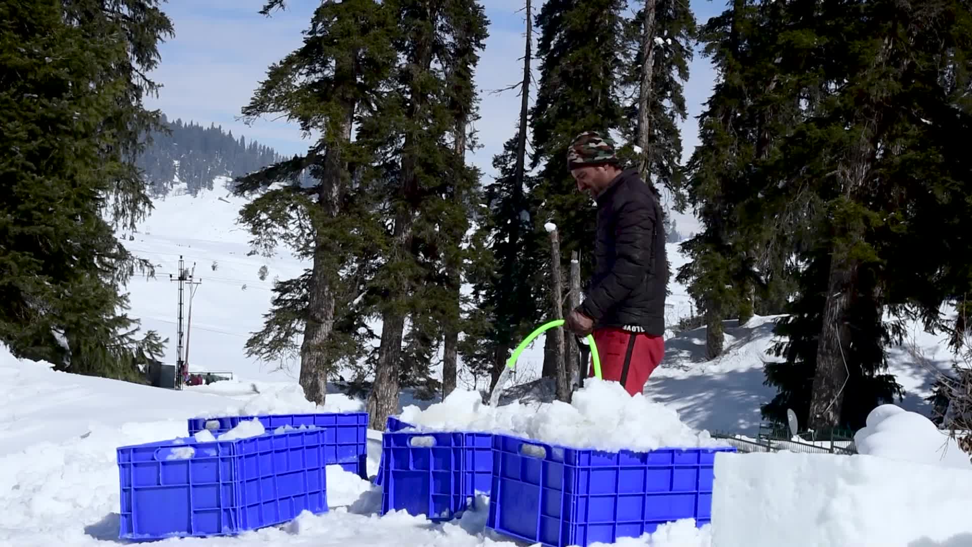 World's largest igloo café in Indian administered Kashmir