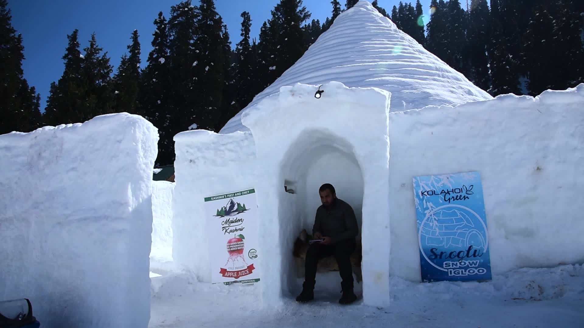 World's largest igloo café in Indian administered Kashmir