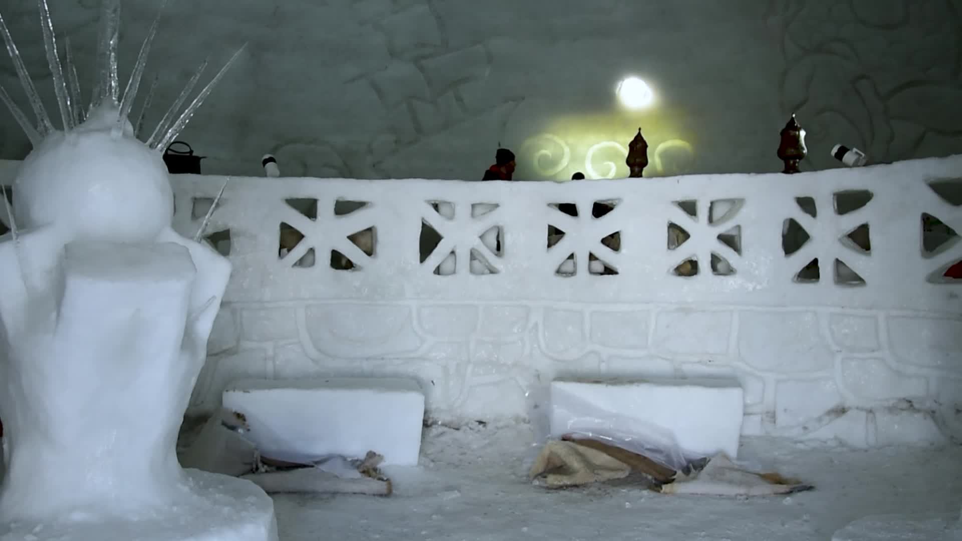 World's largest igloo café in Indian administered Kashmir