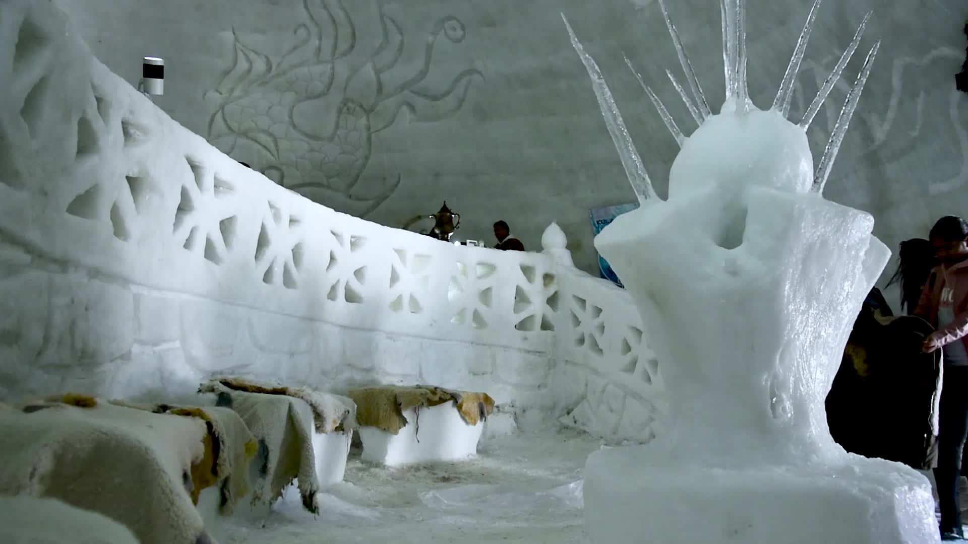 World's largest igloo café in Indian administered Kashmir