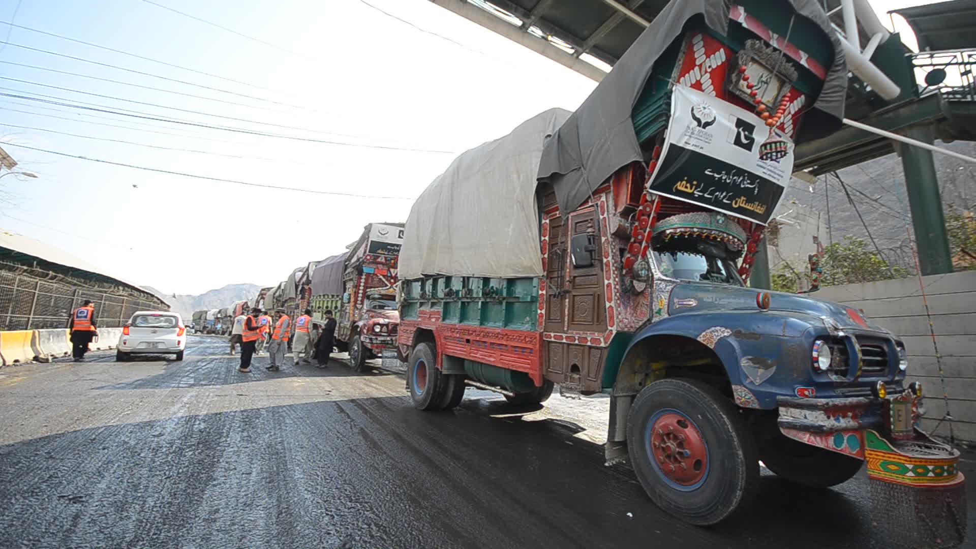 Pakistani Al-Khidmat Charity Ships 31 Trucks of Foodstuff to Afghanistan