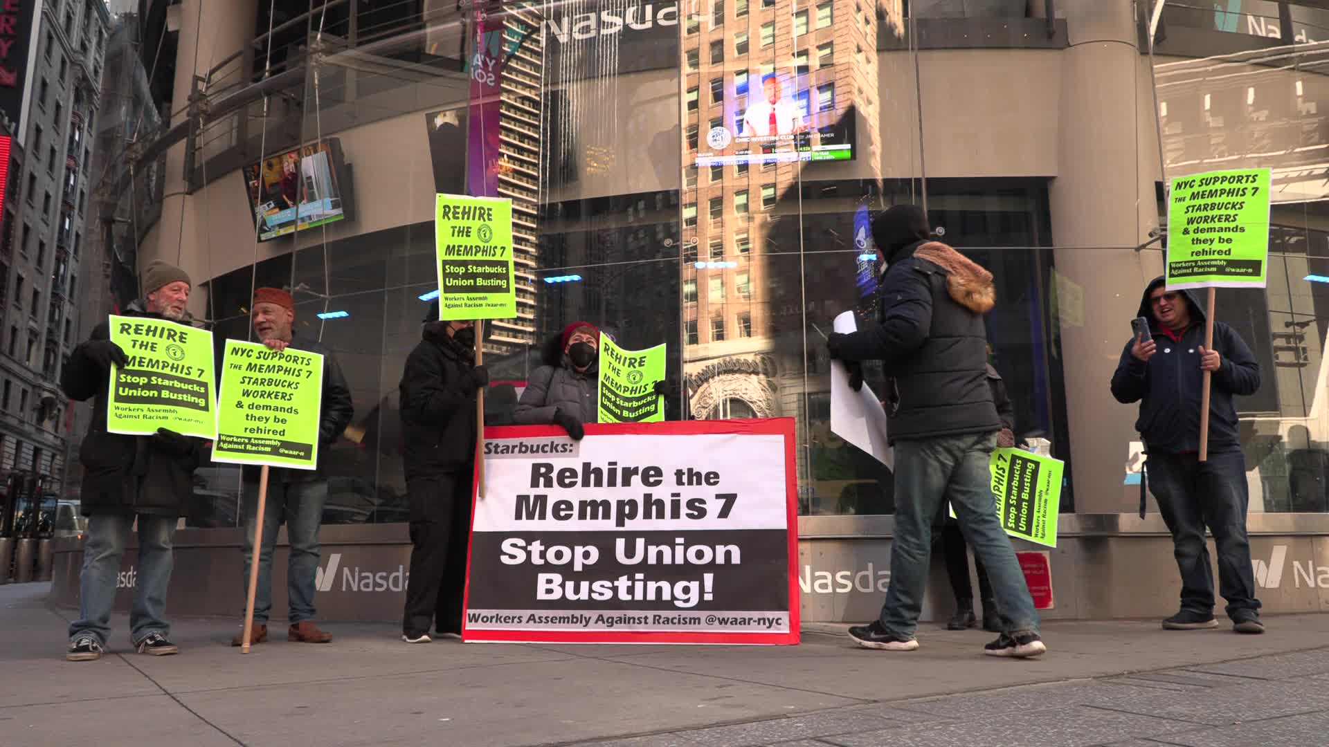 NYC: Protesters picket against Starbucks union busting