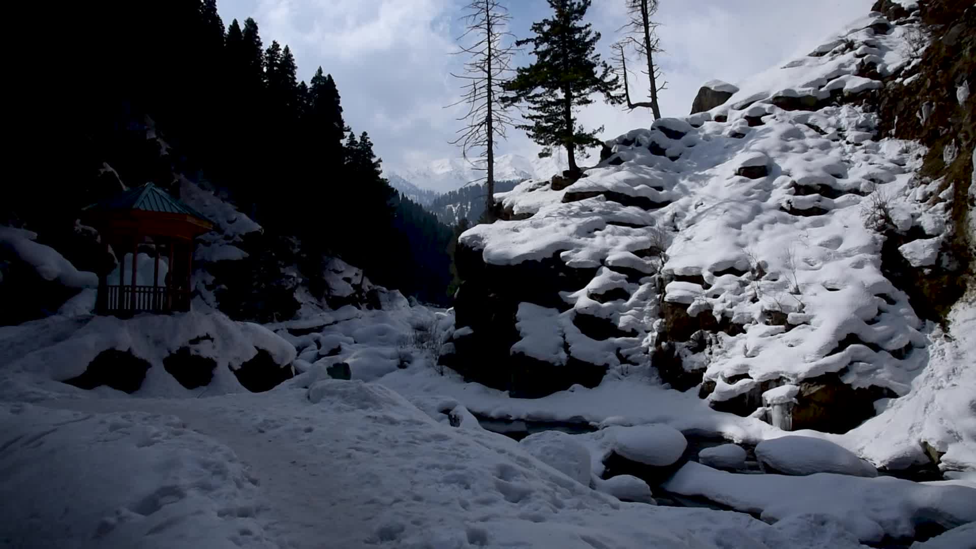  Frozen waterfall in Baramulla, Indian administered Kashmir.