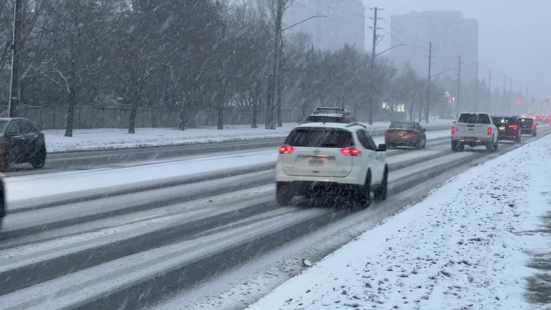 Winter storm hits Toronto