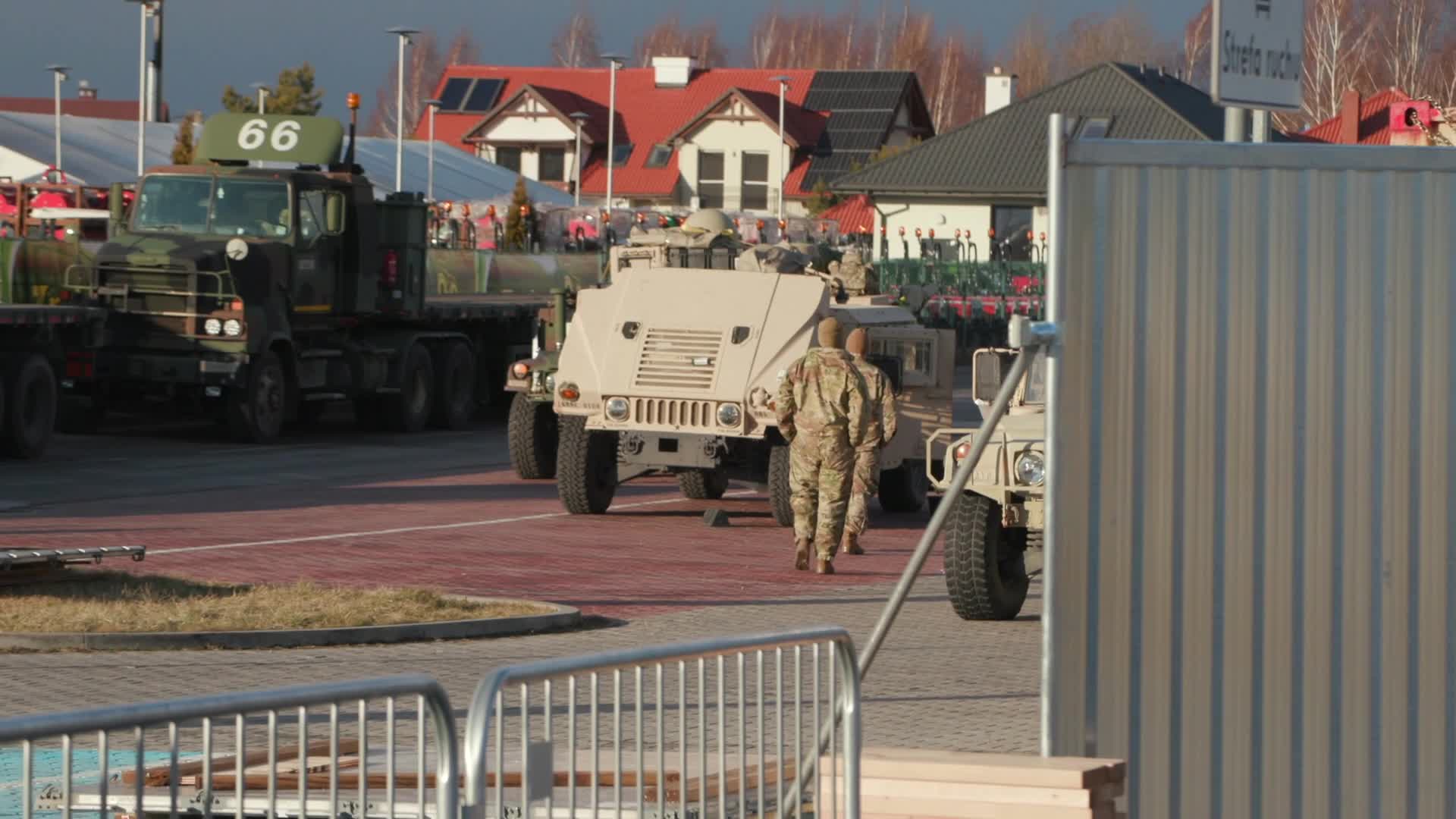 US soldiers arrive in Poland