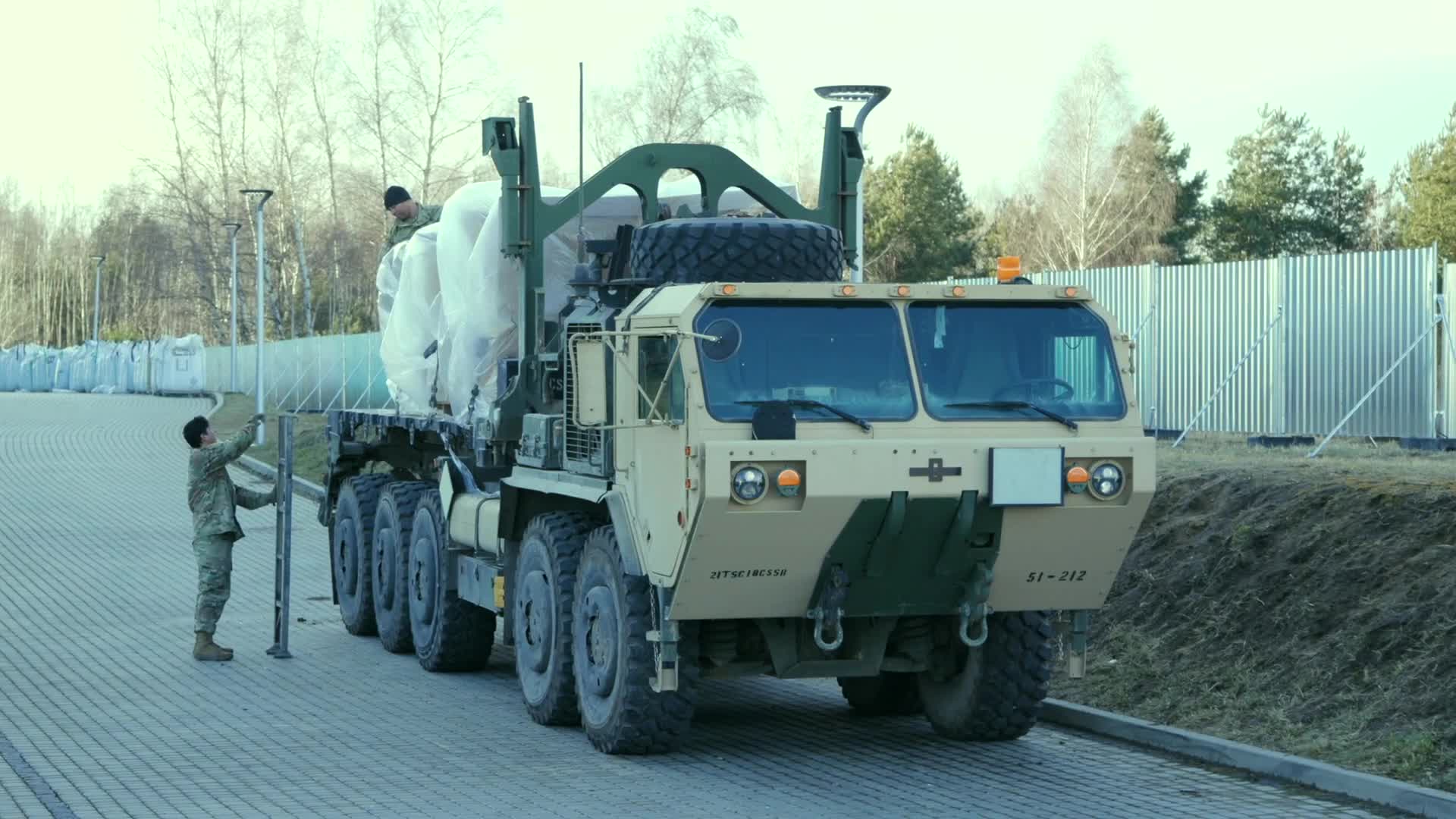 US soldiers arrive in Poland