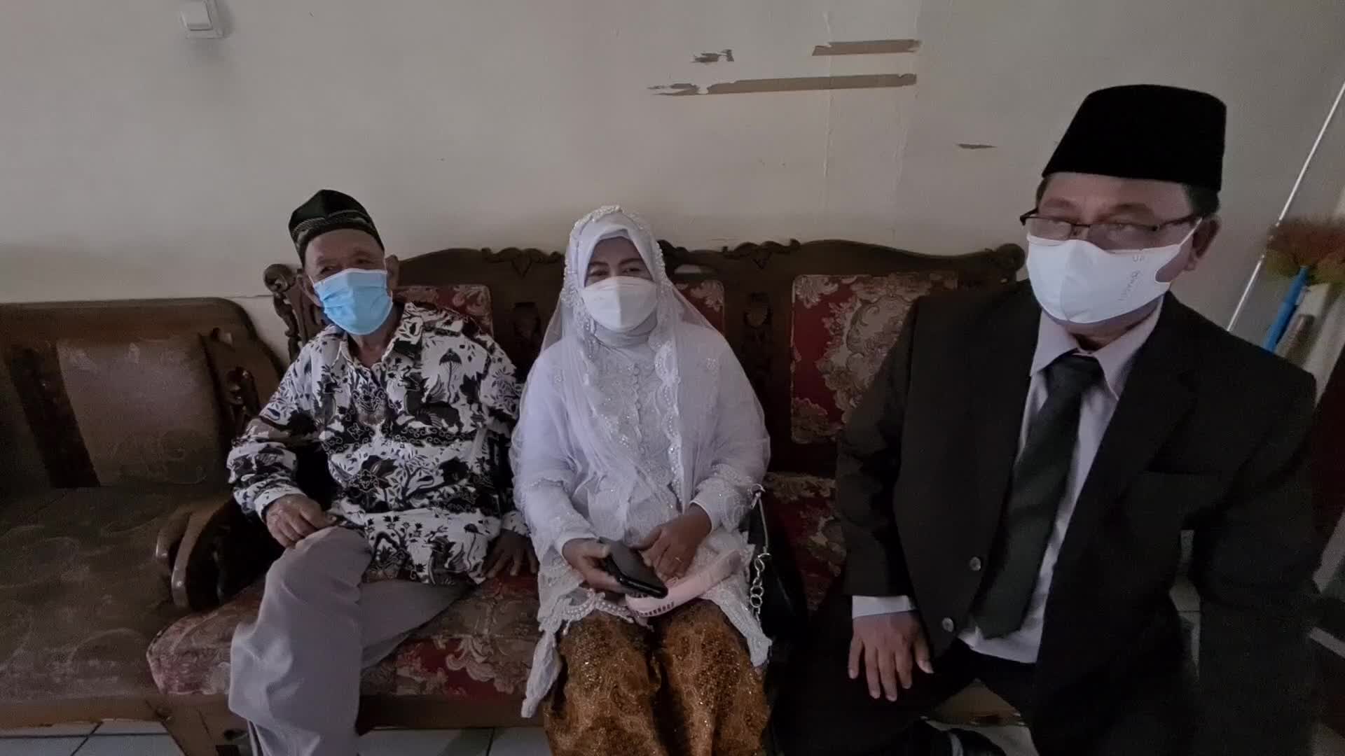 Palindrome wedding in Indonesia amid the COVID-19 pandemic