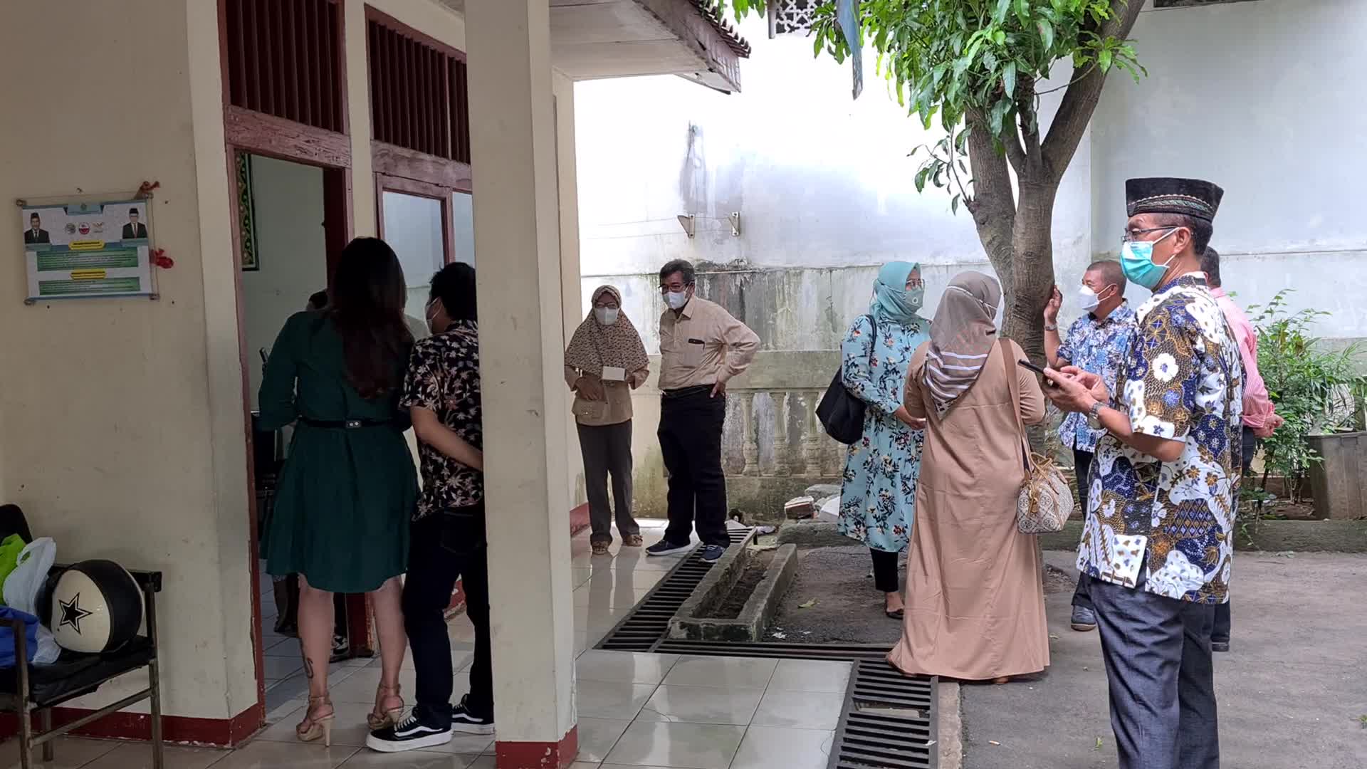 Palindrome wedding in Indonesia amid the COVID-19 pandemic