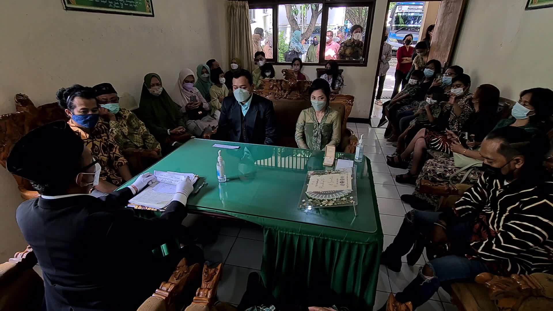 Palindrome wedding in Indonesia amid the COVID-19 pandemic