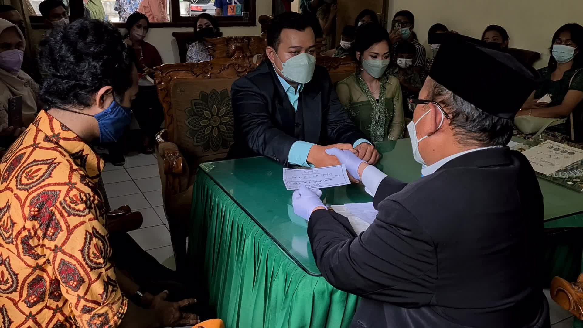 Palindrome wedding in Indonesia amid the COVID-19 pandemic