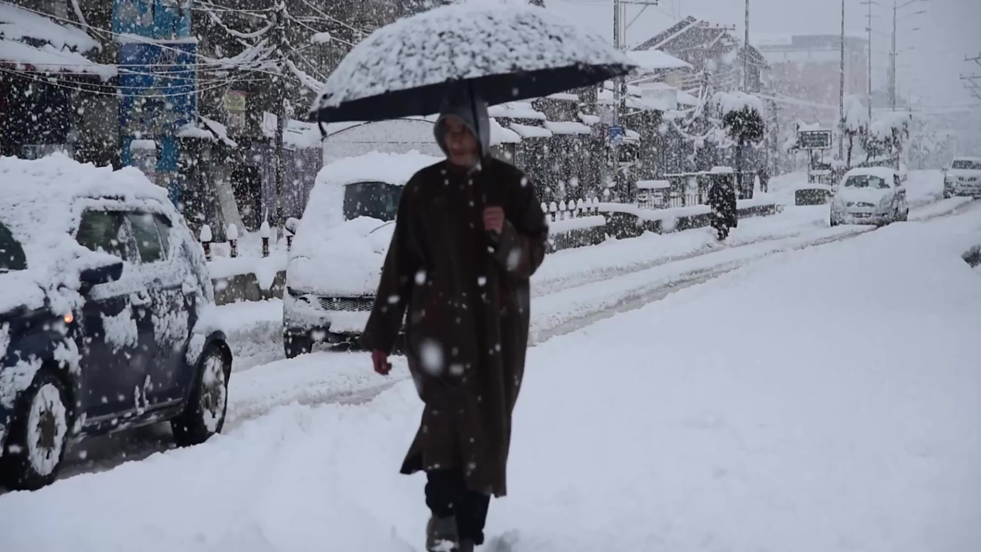 Heavy snowfall in Indian administered Kashmir