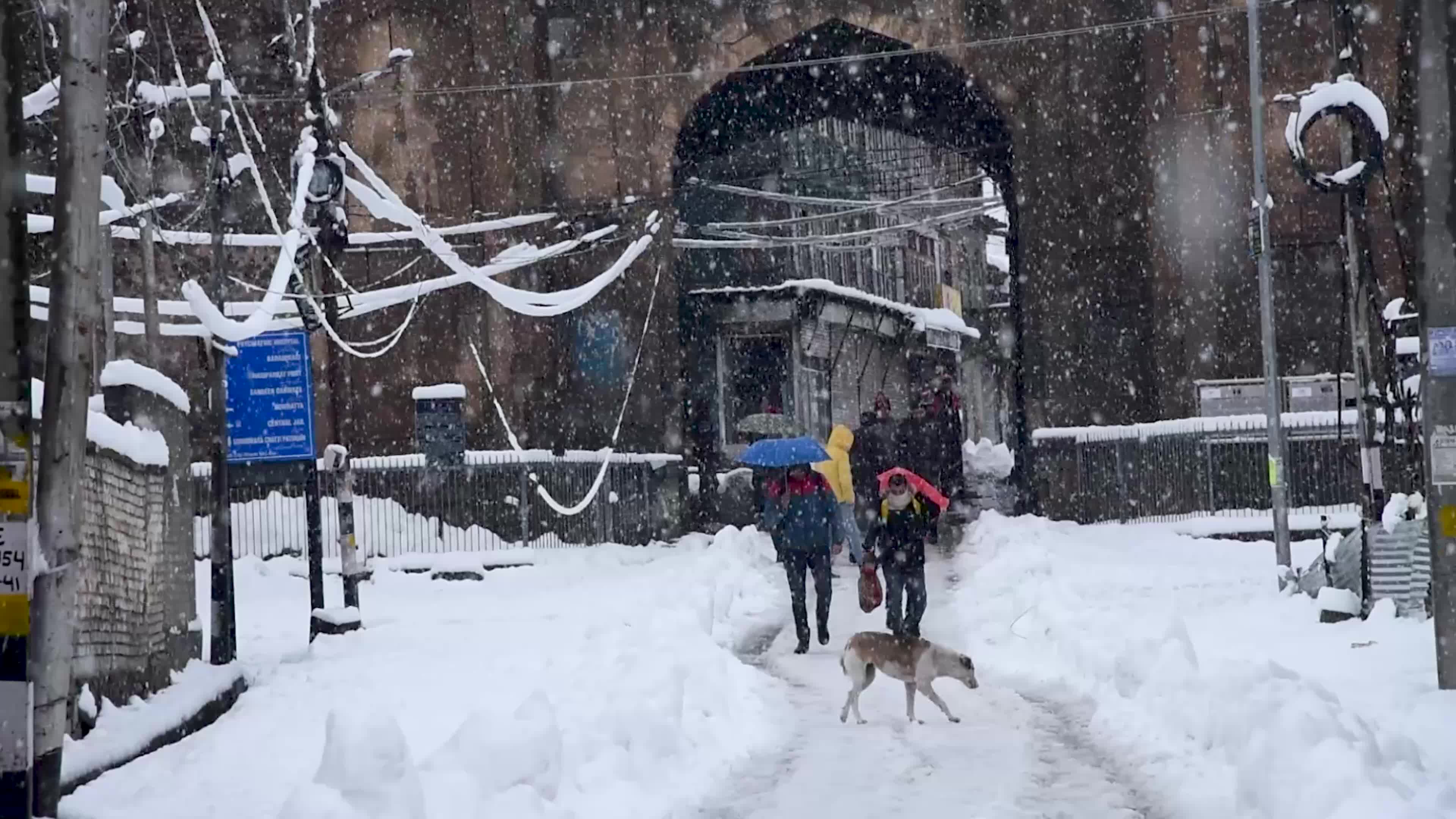 Heavy snowfall in Indian administered Kashmir