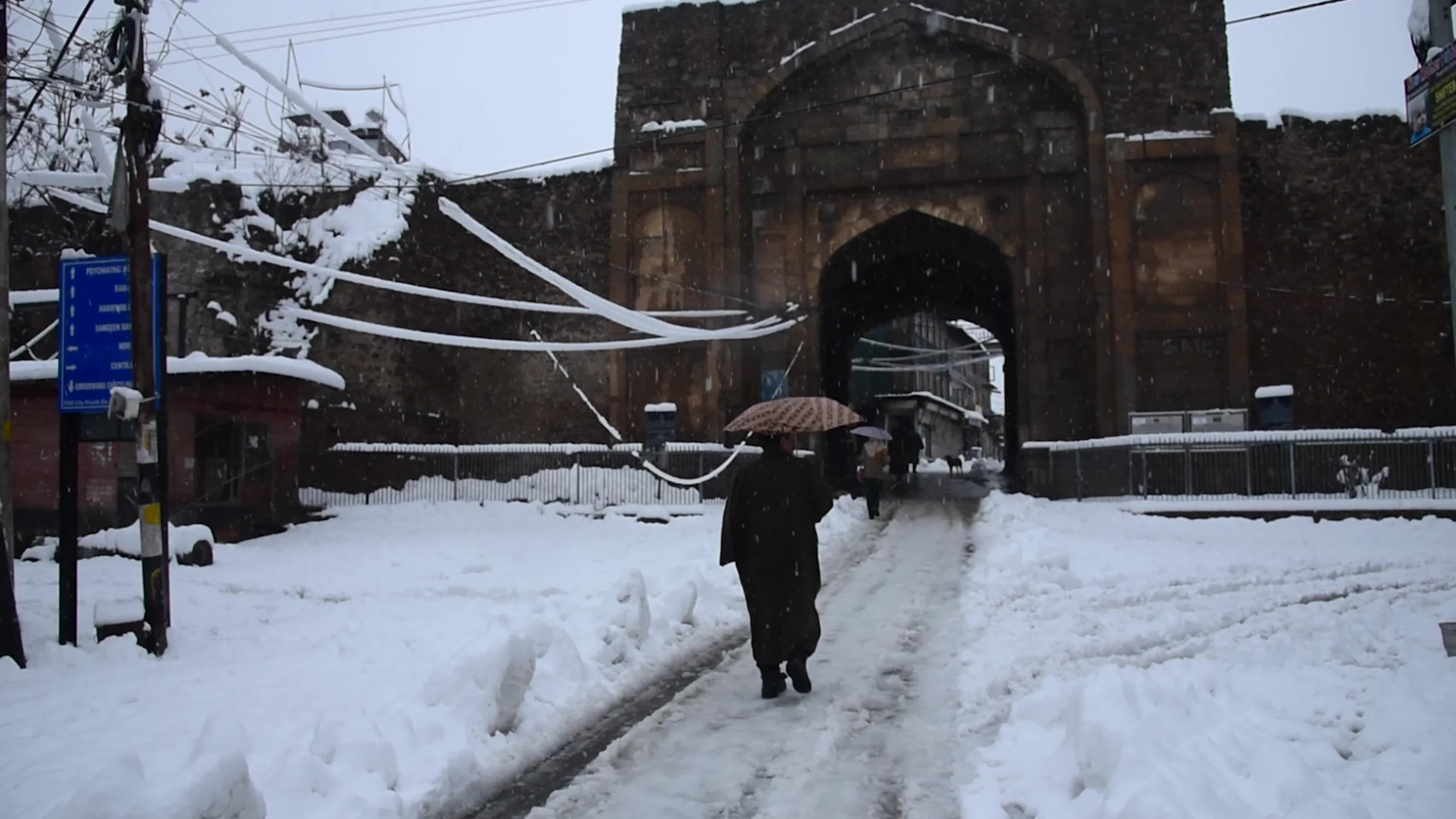 Heavy snowfall in Indian administered Kashmir