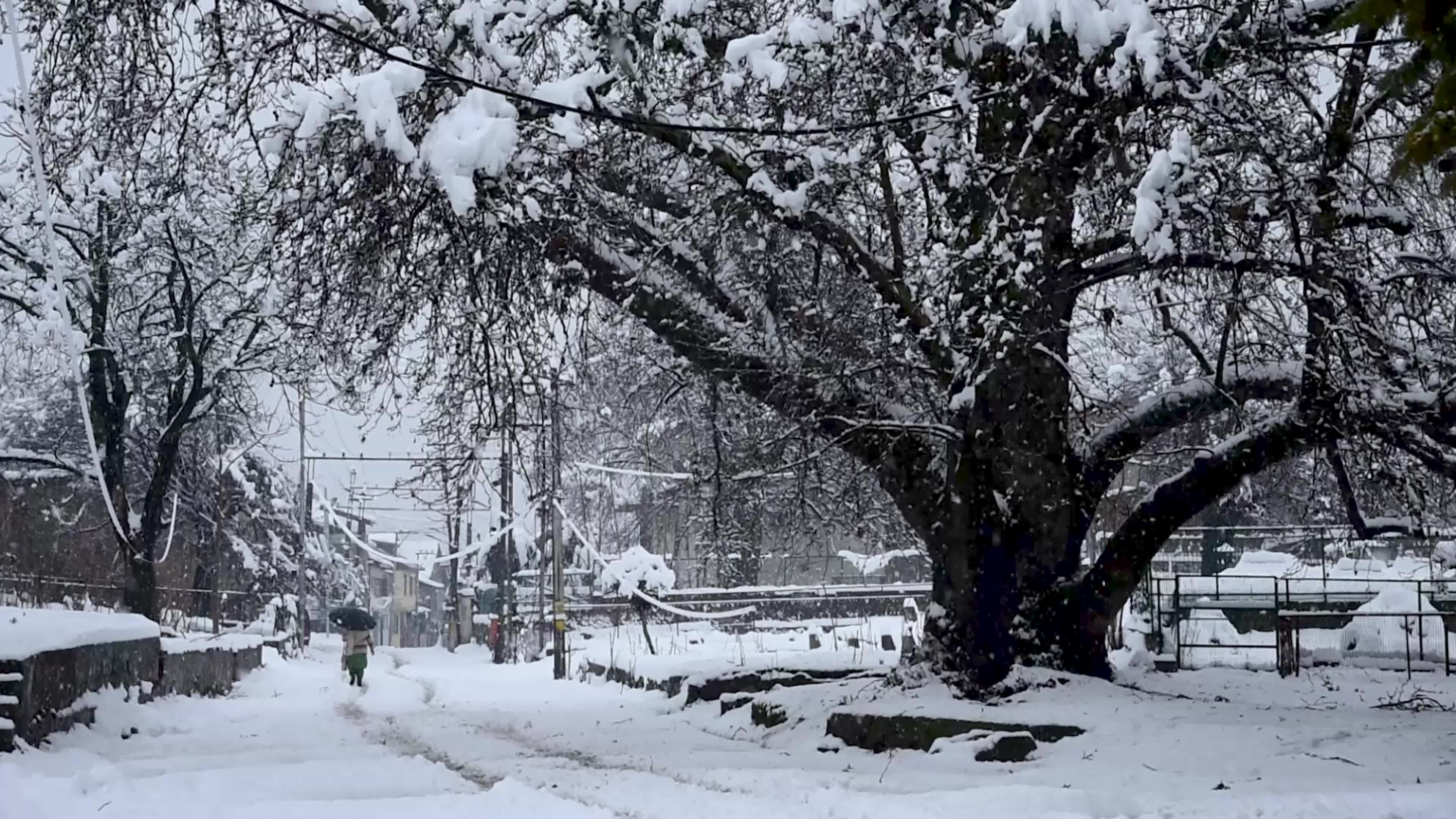 Heavy snowfall in Indian administered Kashmir
