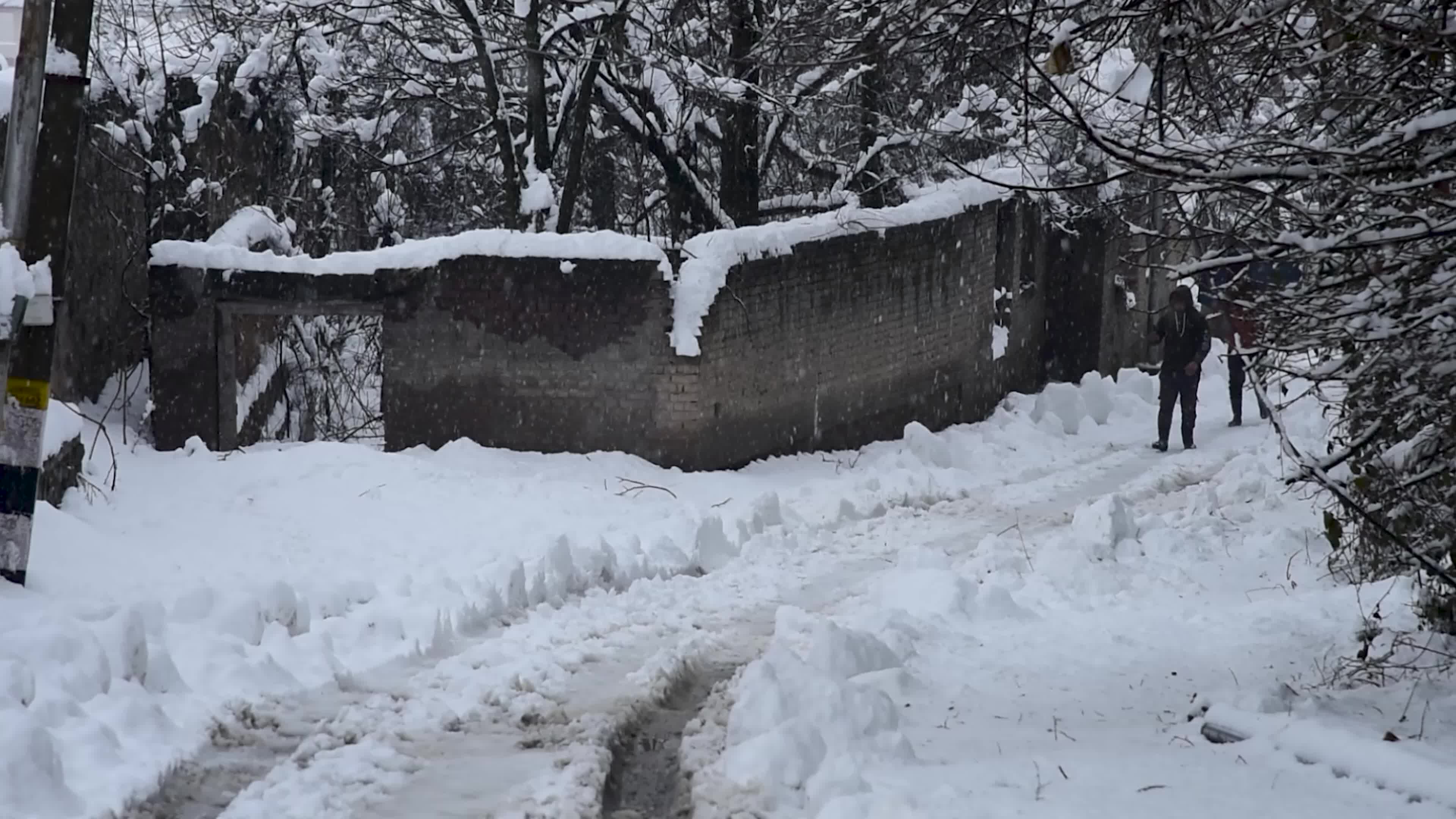 Heavy snowfall in Indian administered Kashmir