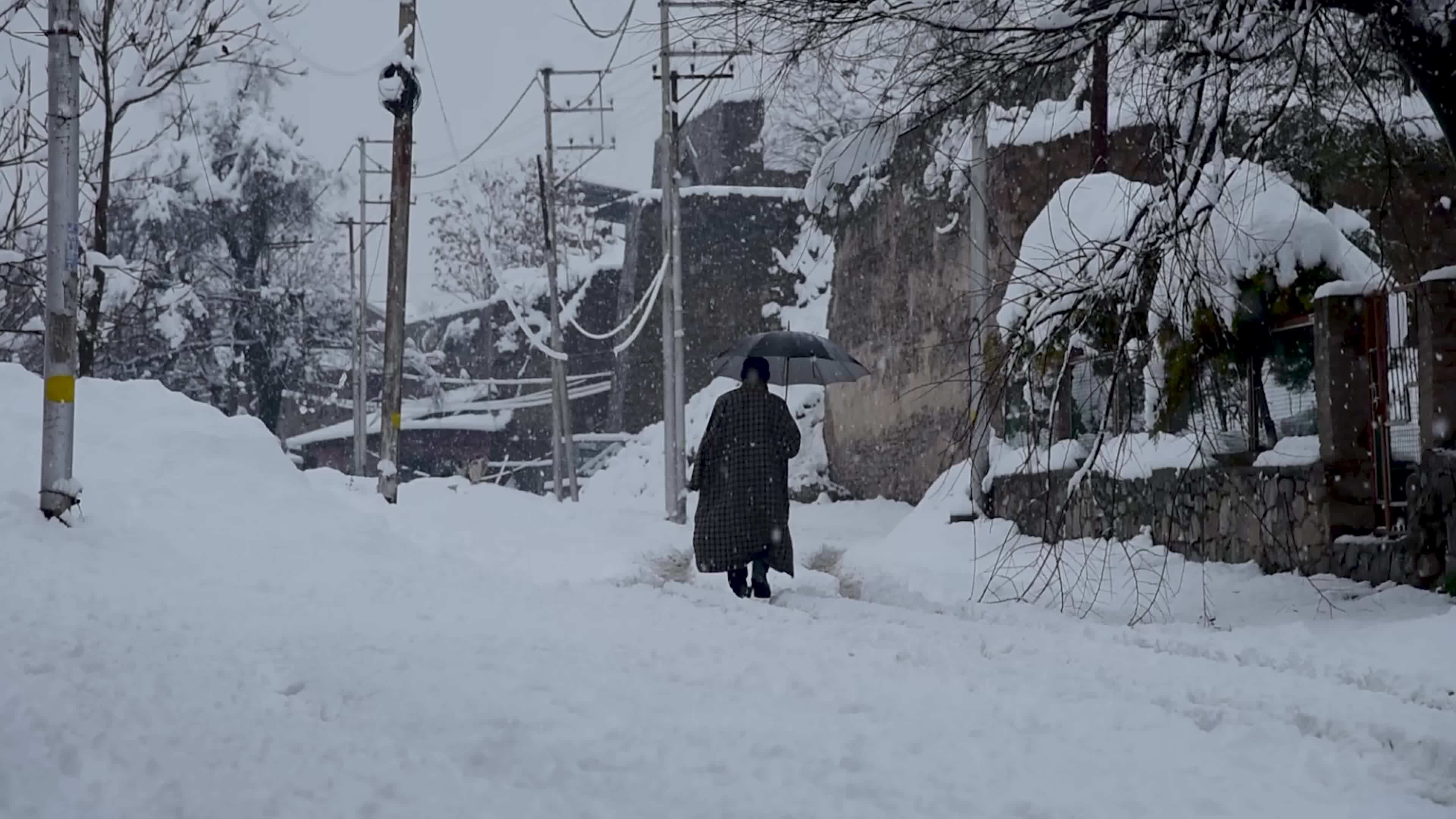Heavy snowfall in Indian administered Kashmir