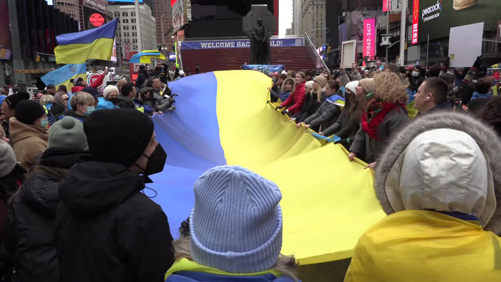 NYC: Thousands of Anti-War Protesters March to Stop War in Ukraine