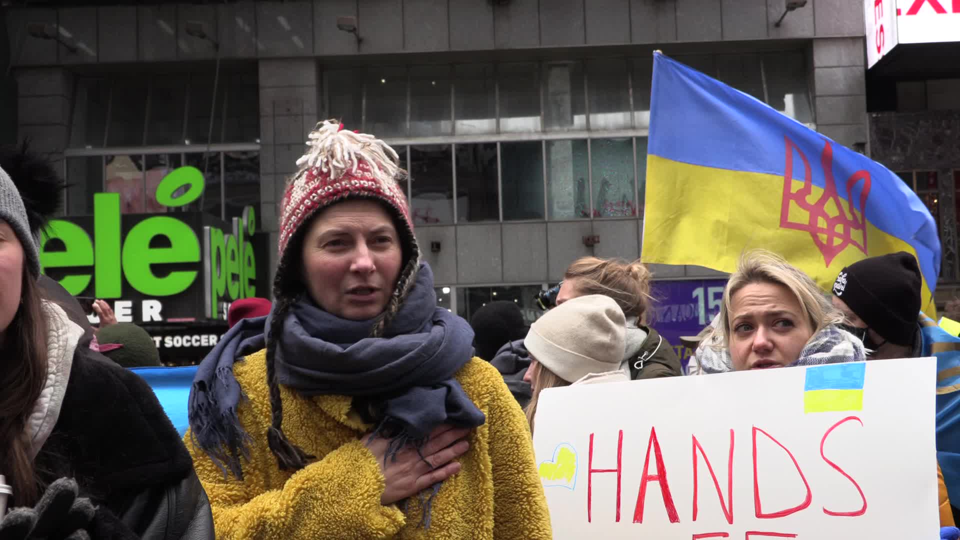 NYC: Thousands of Anti-War Protesters March to Stop War in Ukraine