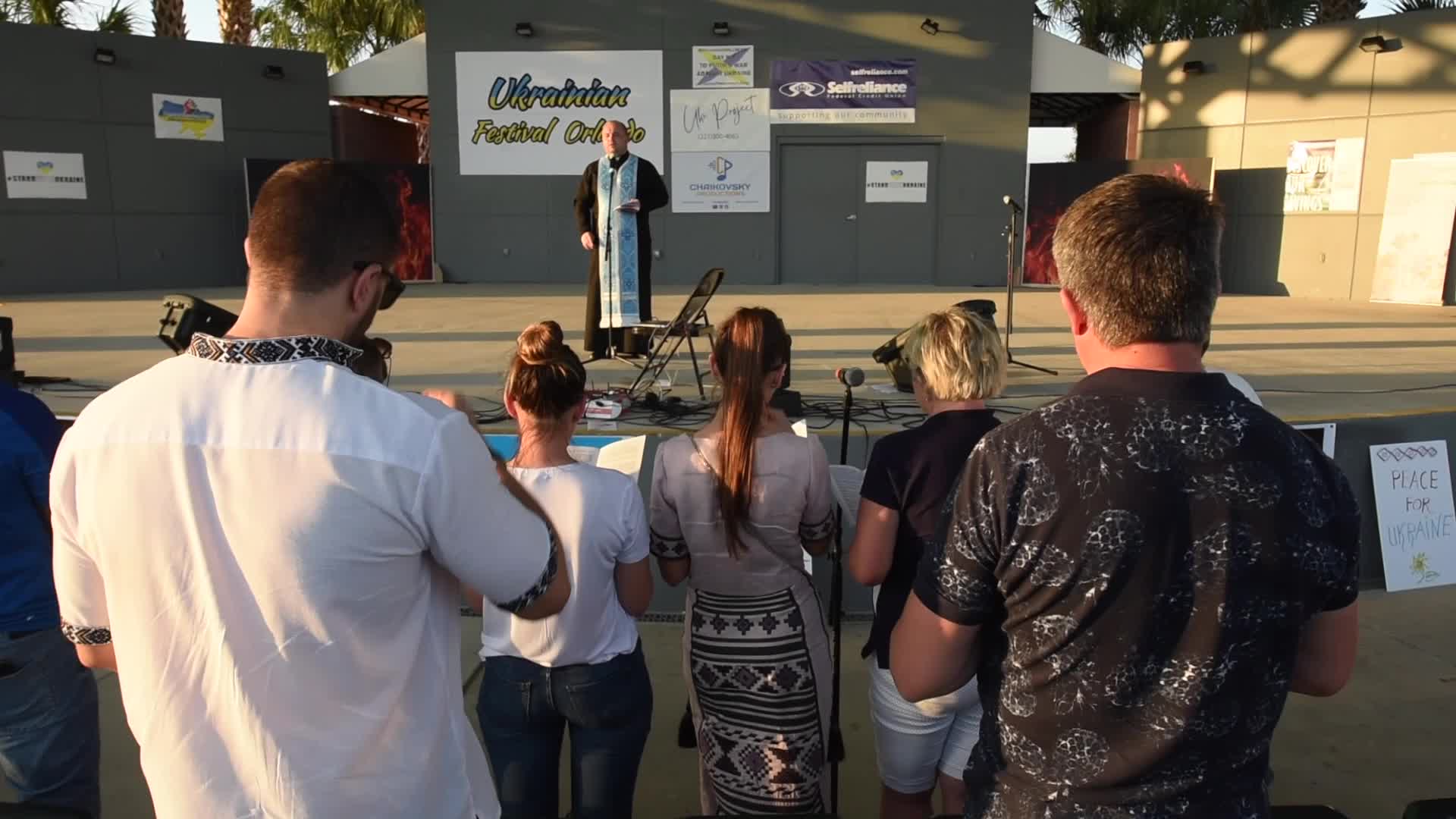 Ukrainian Festival Becomes Rally and Prayer Service