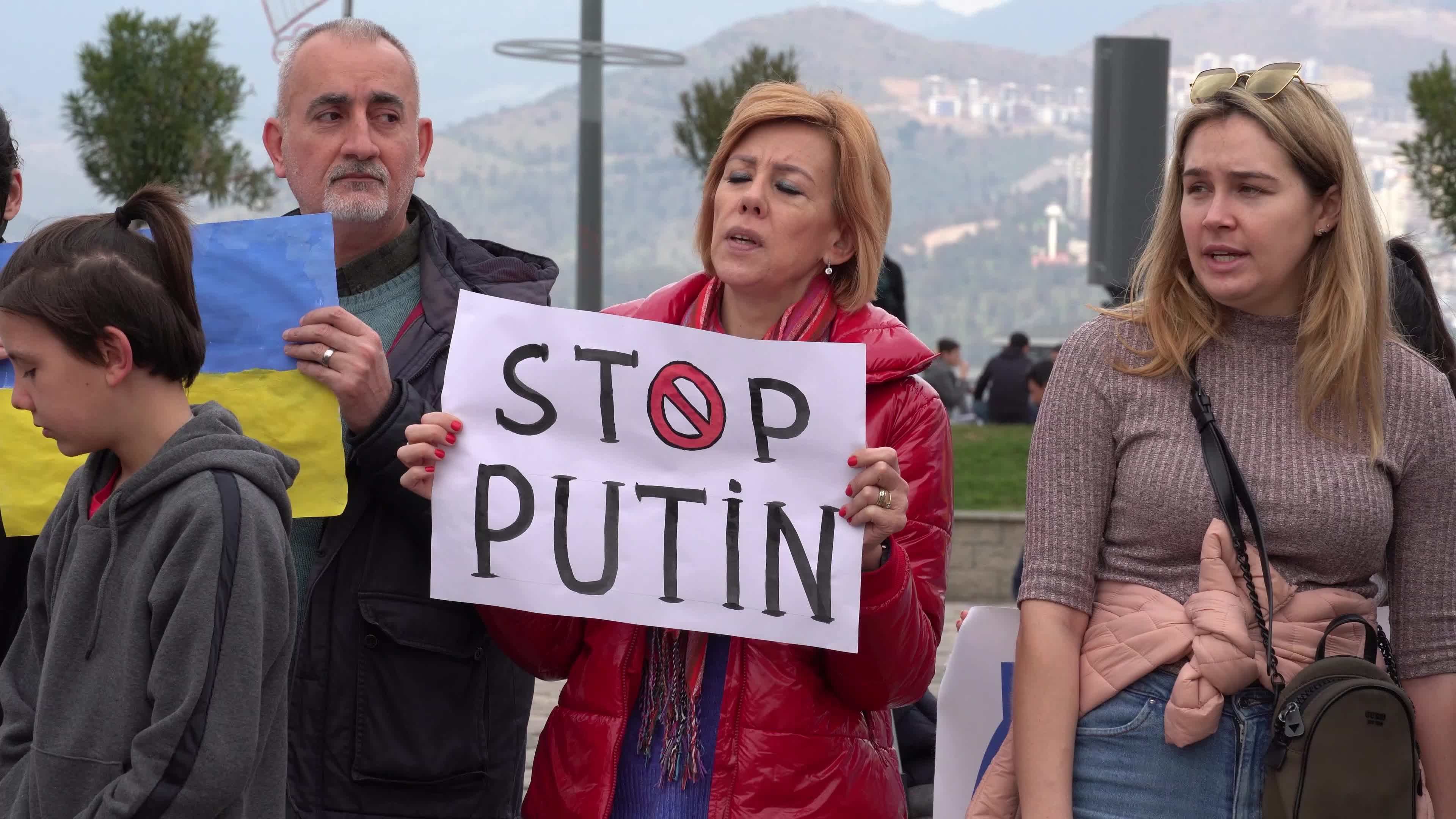 Protest of Ukrainians after Russia invades Ukraine