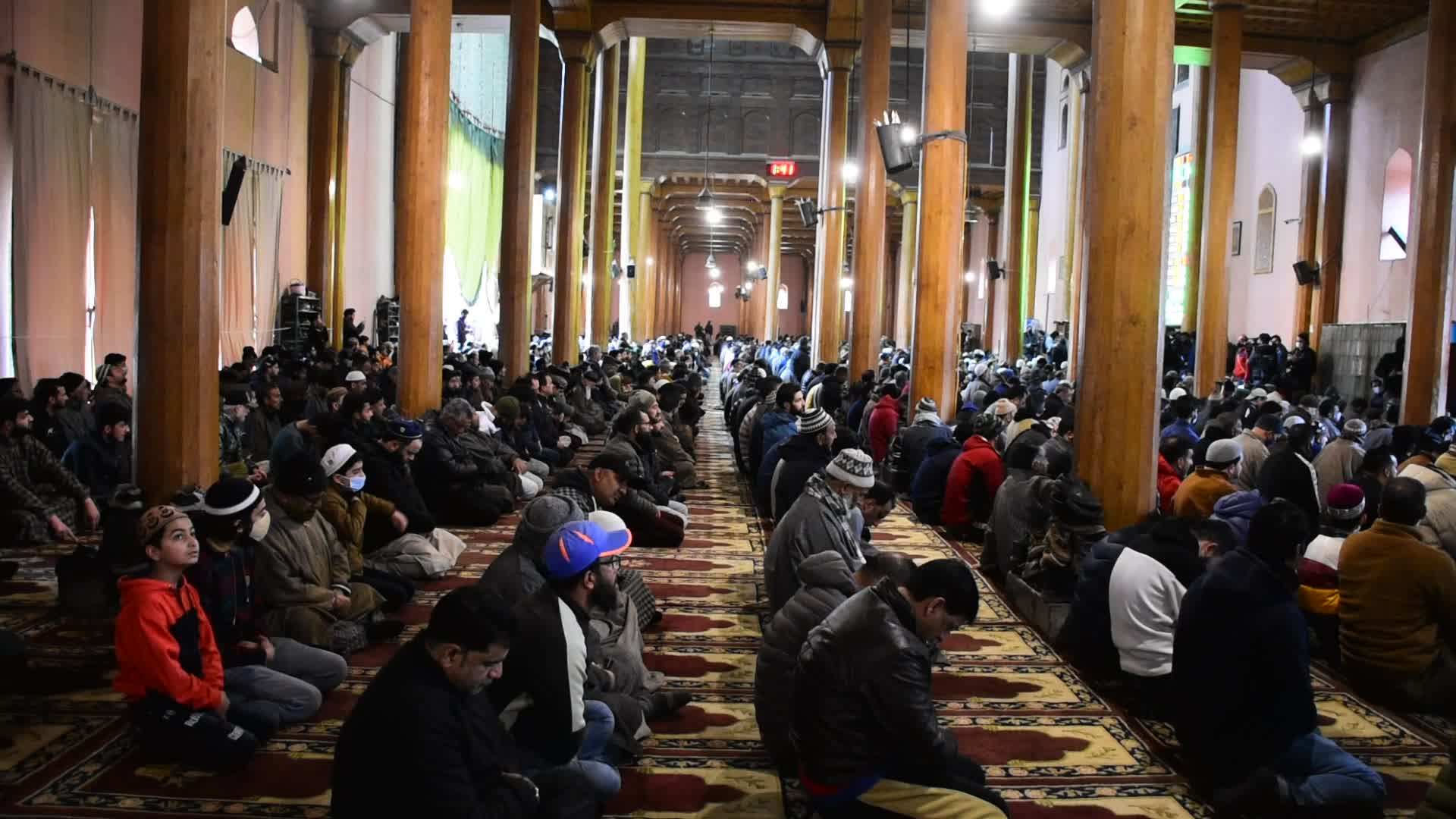 After 30 Weeks Friday Prayers Allowed In Kashmir's Grand Mosque