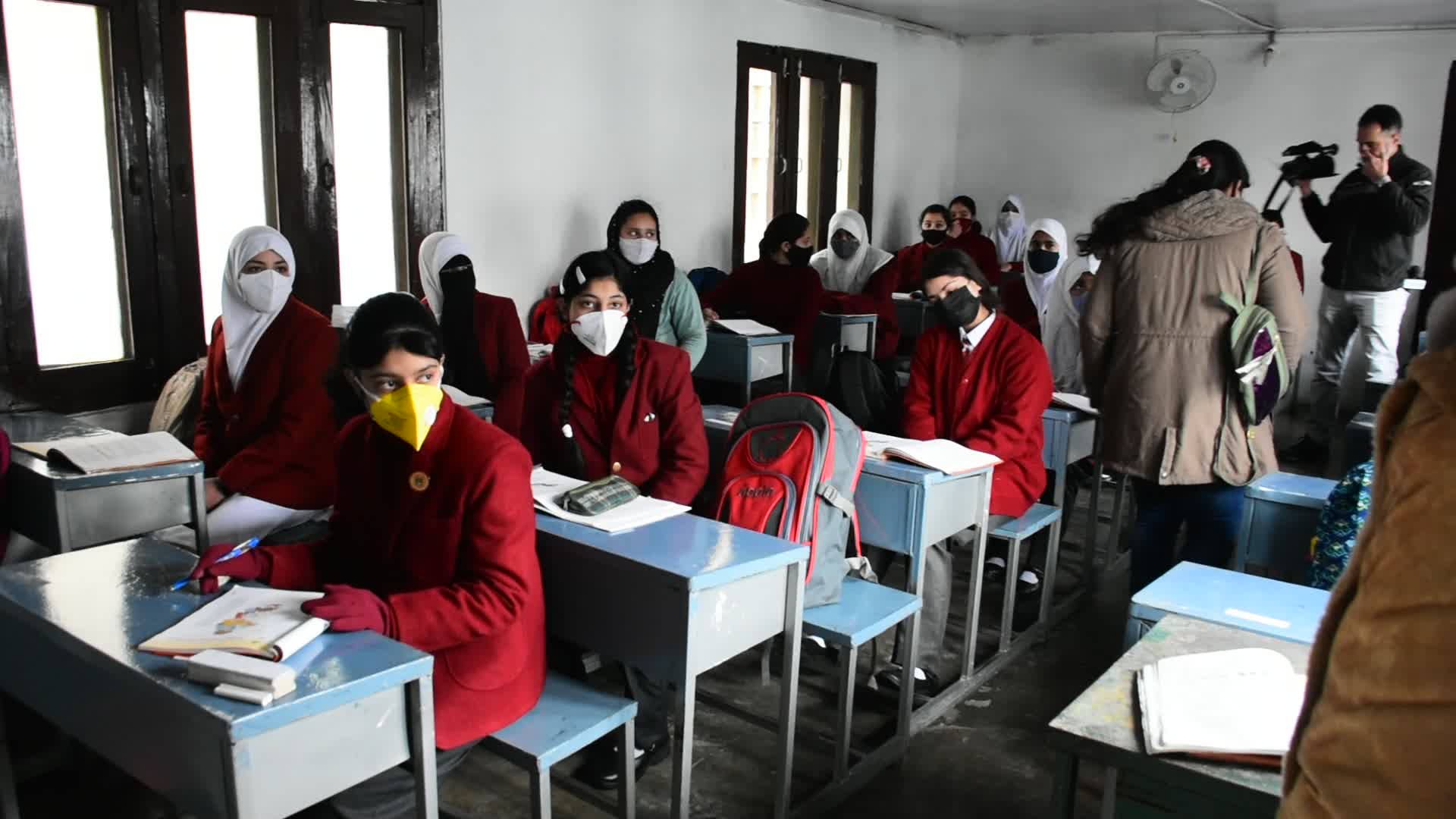 Schools in Kashmir Opened After 500 Days of Covid-19 Lockdown 