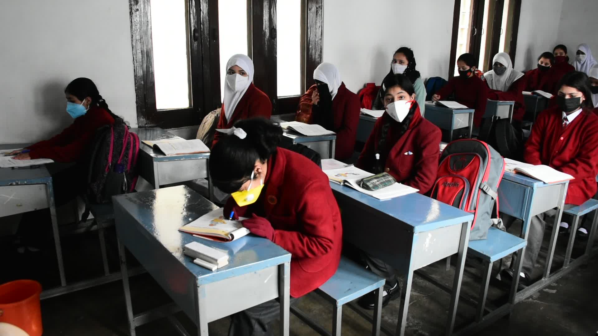 Schools in Kashmir Opened After 500 Days of Covid-19 Lockdown 